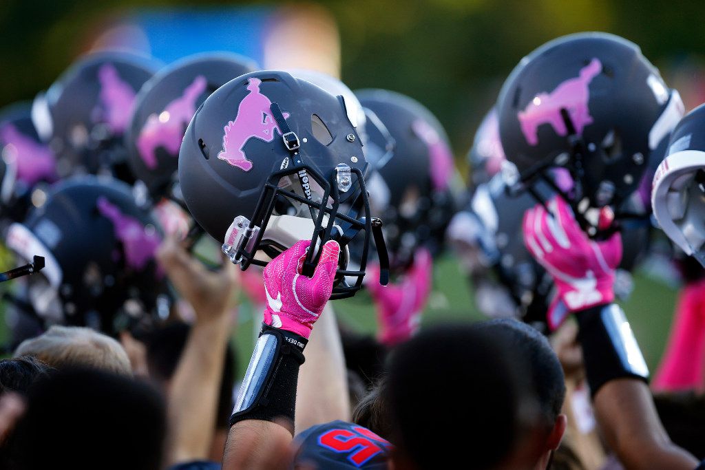 Oregon Ducks go pink for for breast cancer awareness