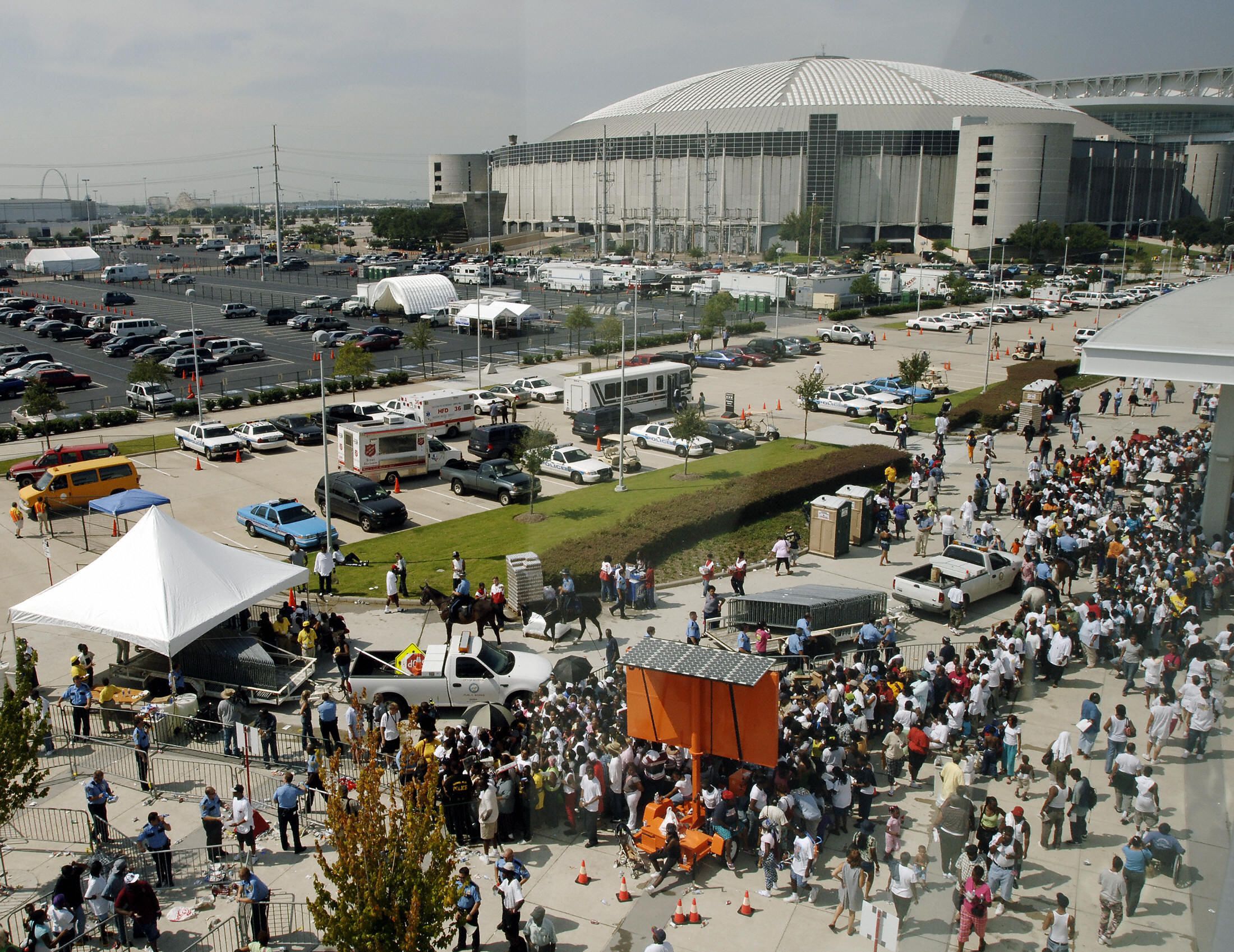 Nearly 200 Aramark Team Members at Minute Maid Park Prepare