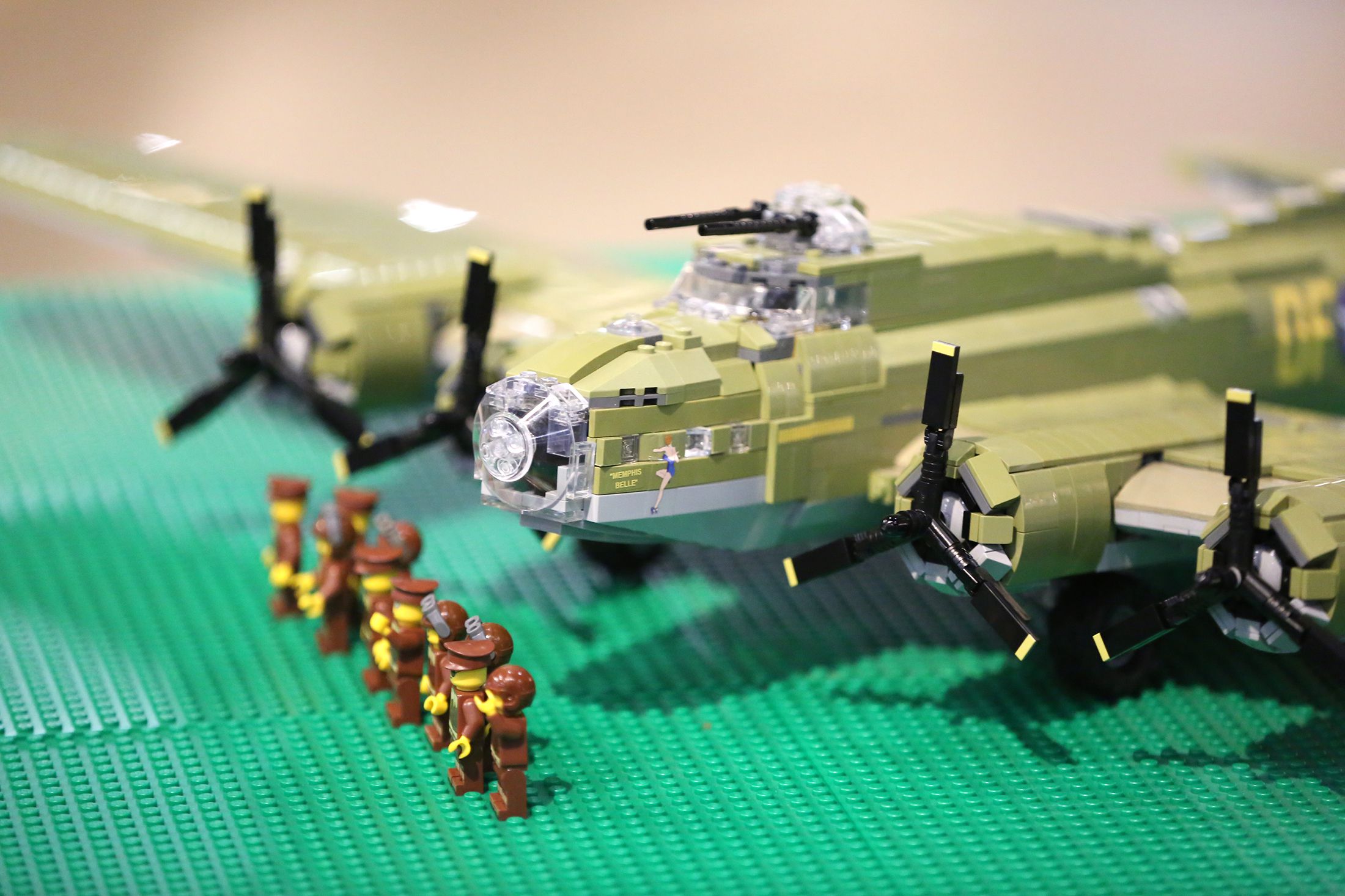 Lego outlet memphis belle