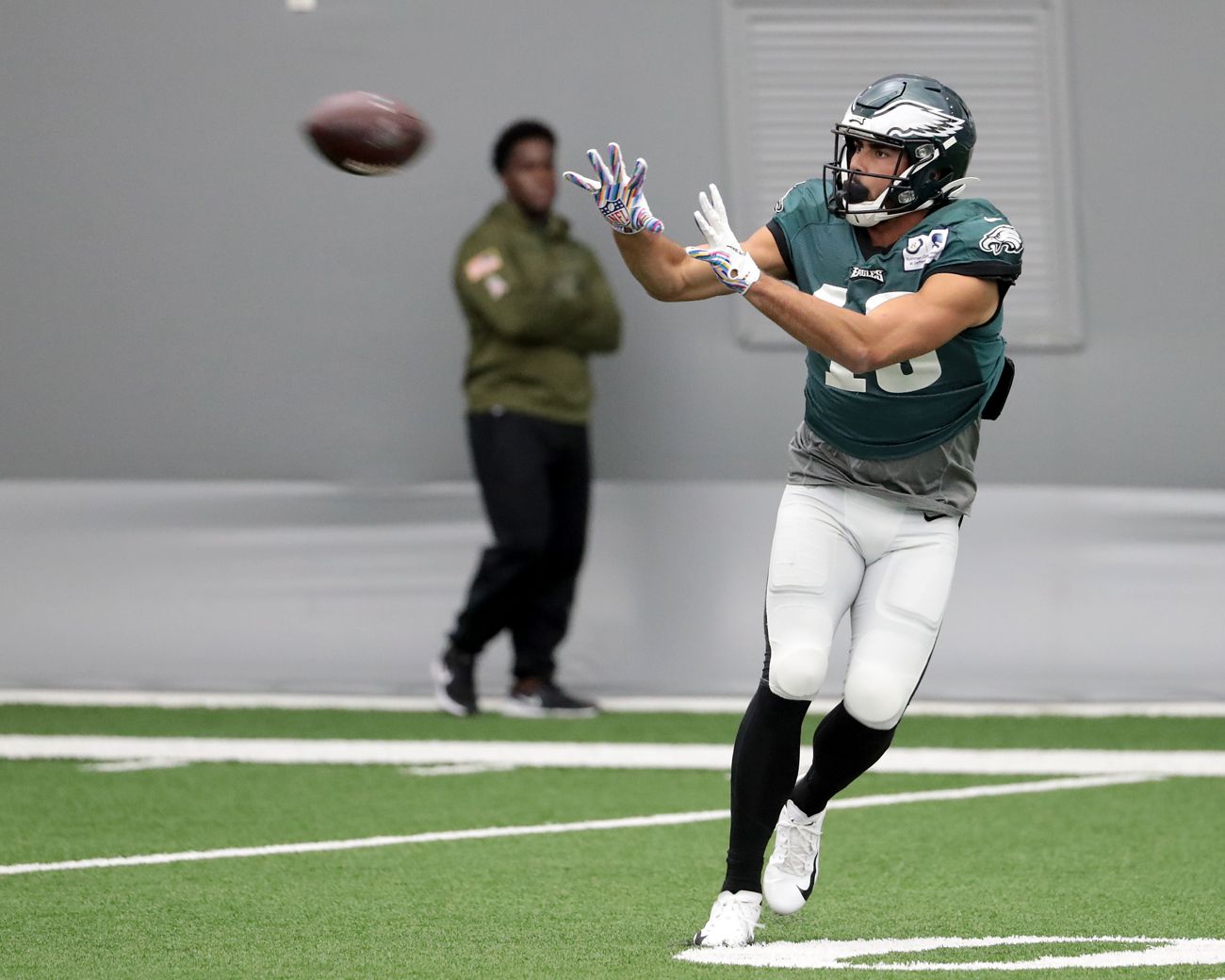 Eagles' Boston Scott keeps churning, through both good and bad moments