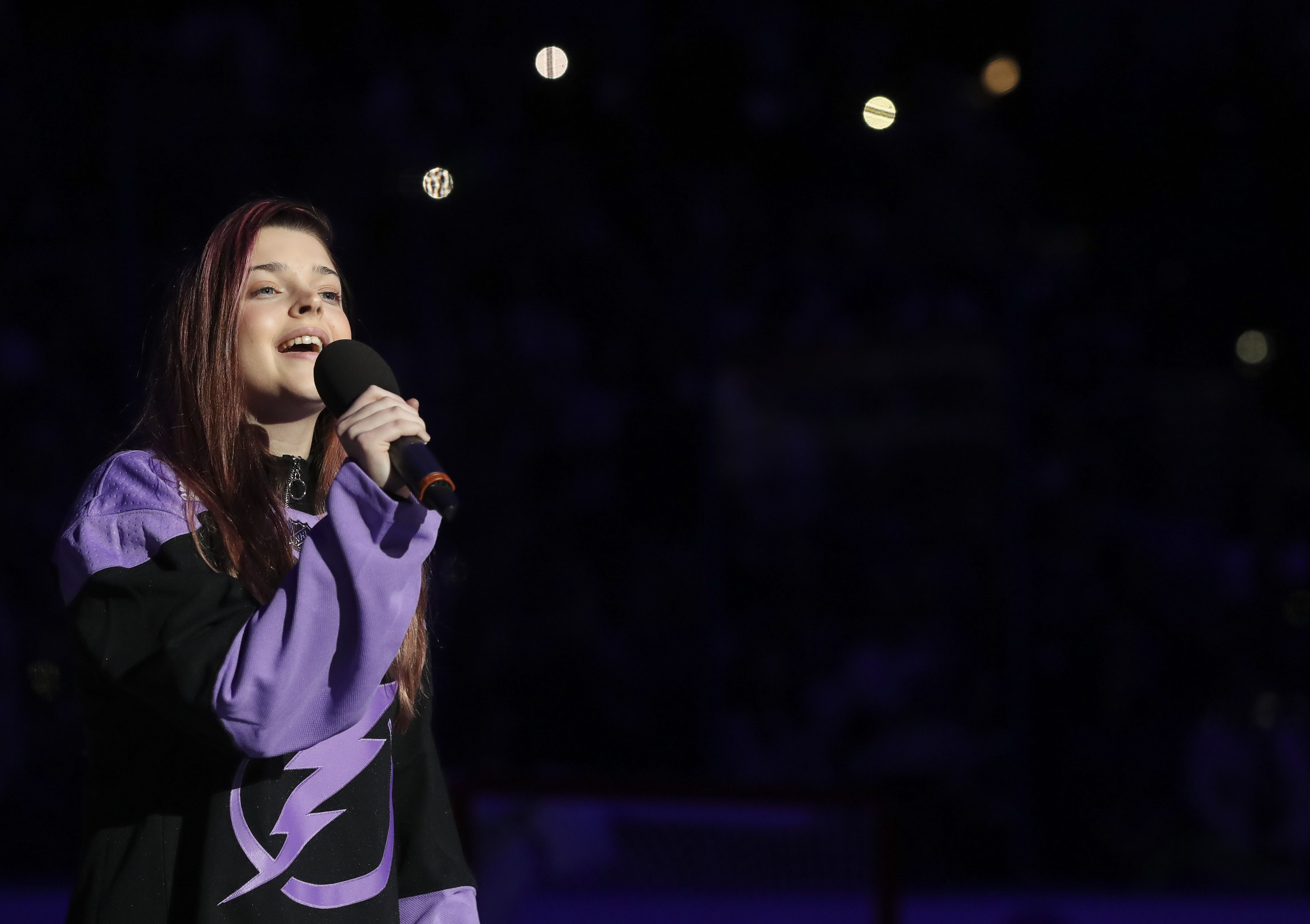 Lightning host 'Hockey Fights Cancer' night