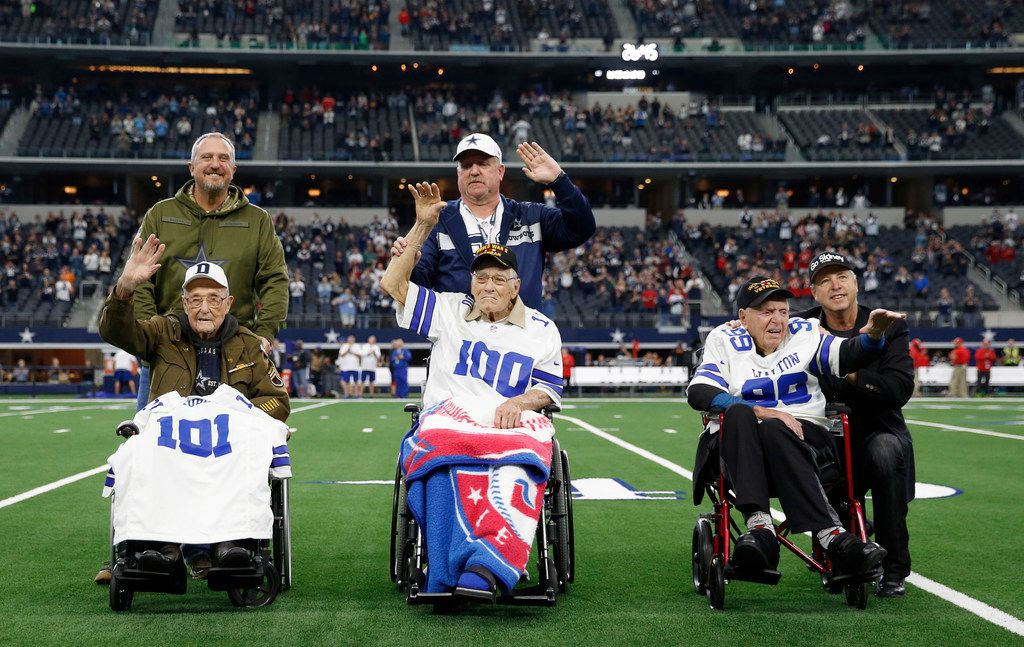 Dallas Cowboys honor three special World War II veterans prior to Sunday's  game