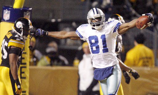 Terrell Owens Became Dallas Cowboys Fans' Public Enemy No. 1 20