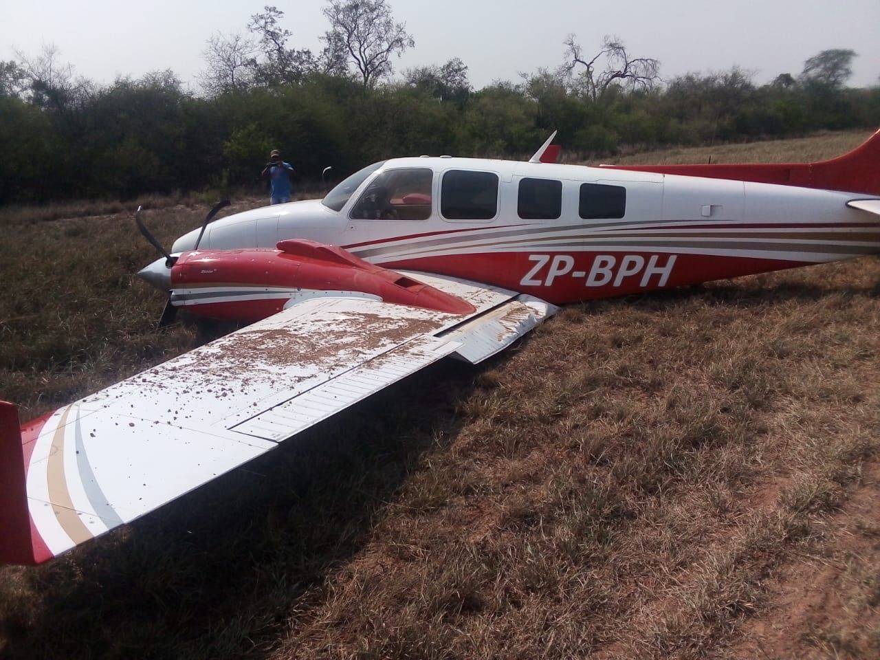 La Naci n Avioneta realiza aterrizaje forzoso en estancia en el