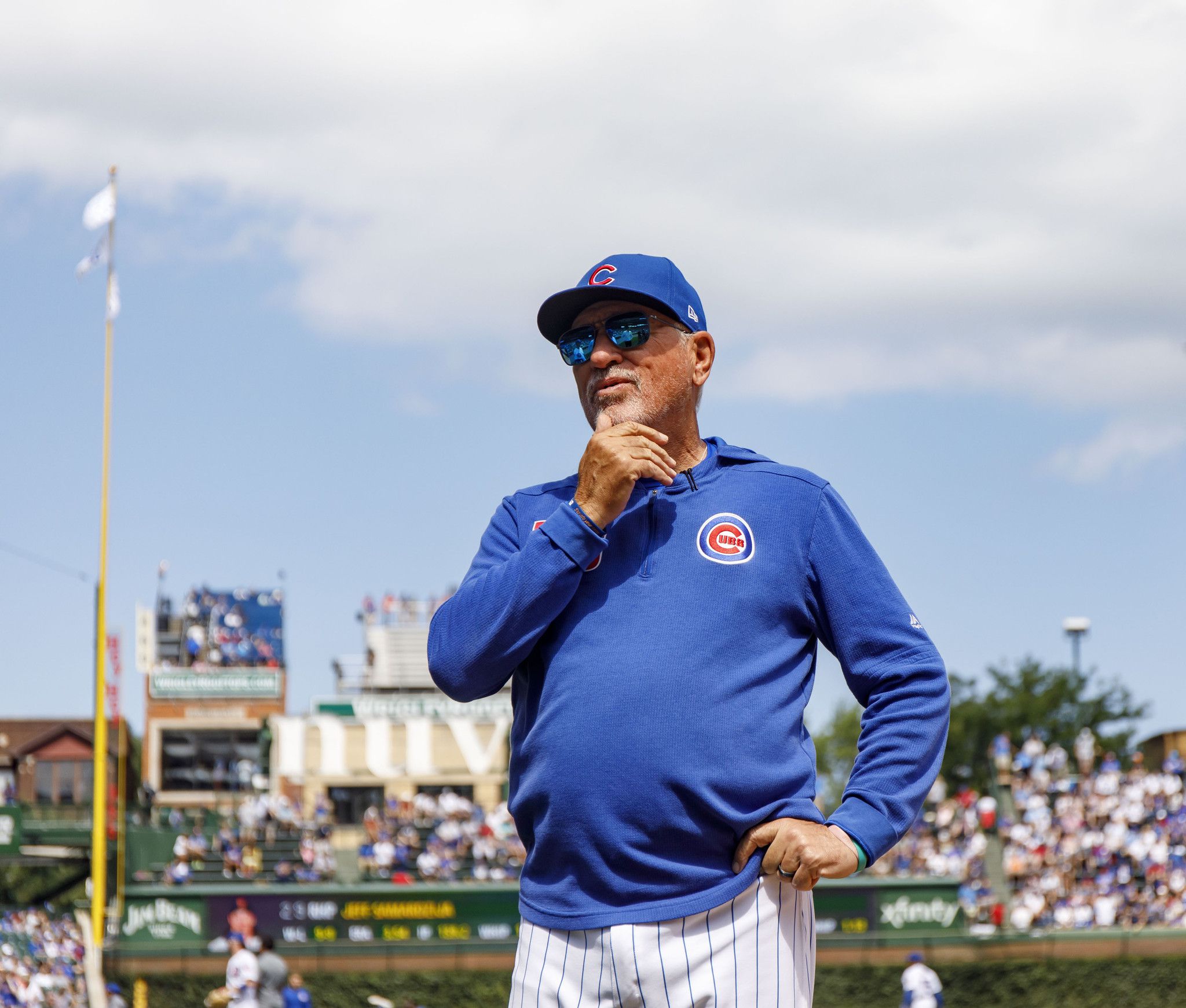 Behind Thick-Rimmed Glasses, Cubs' Joe Maddon Takes a Rose-Colored Approach  - The New York Times
