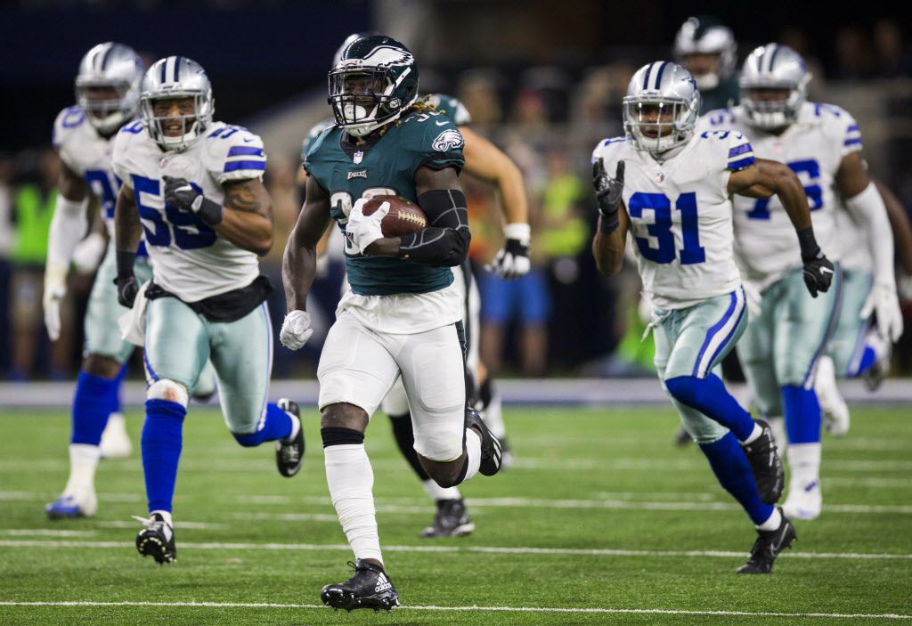 Philadelphia Eagles bring back running back Jay Ajayi 