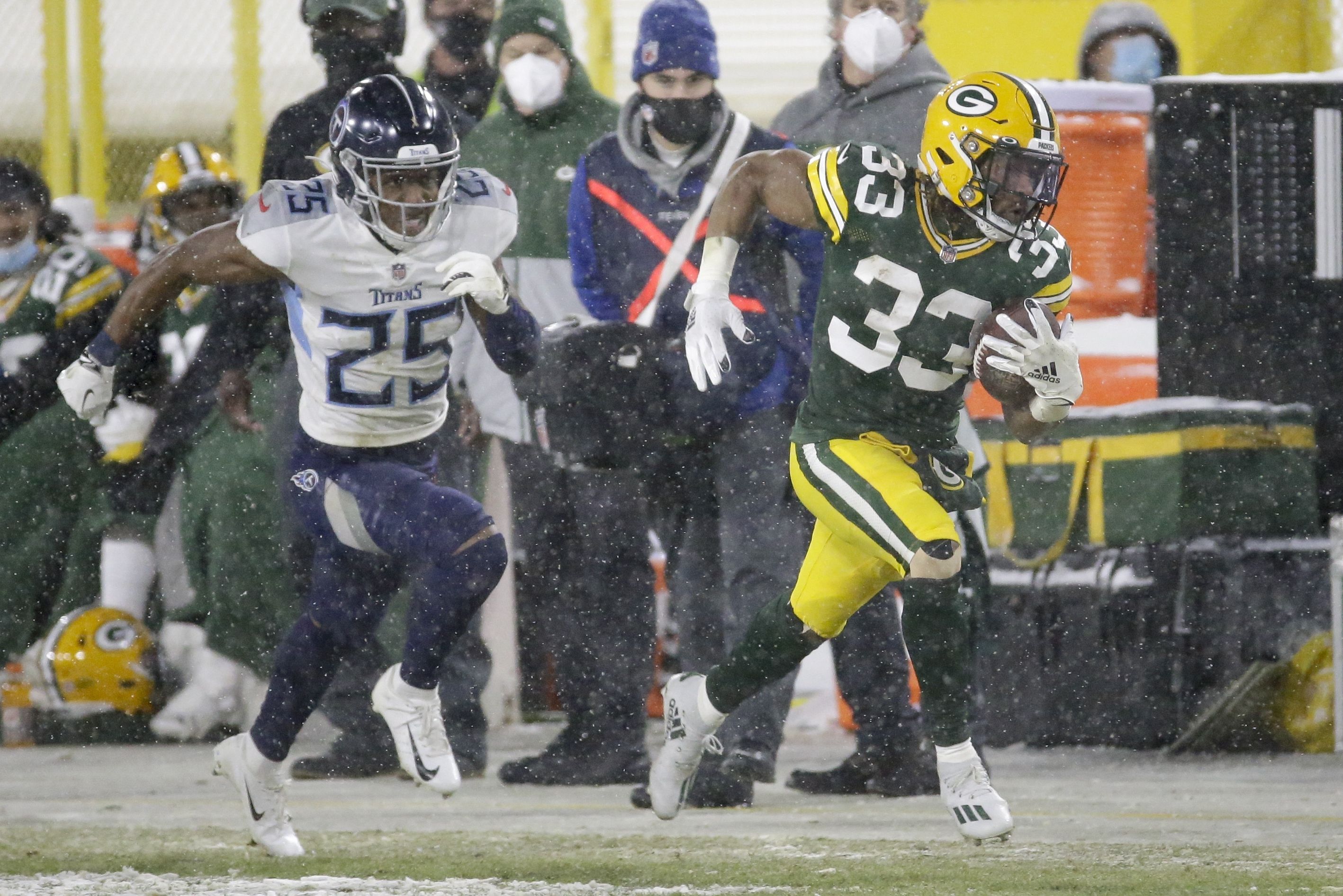 Titans vs. Packers Weather Forecast: How Snow Is Moving Sunday