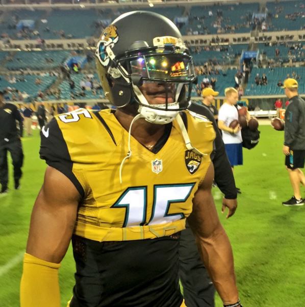 Uni Watch - Jacksonville Jaguars solid gold scheme evokes list of