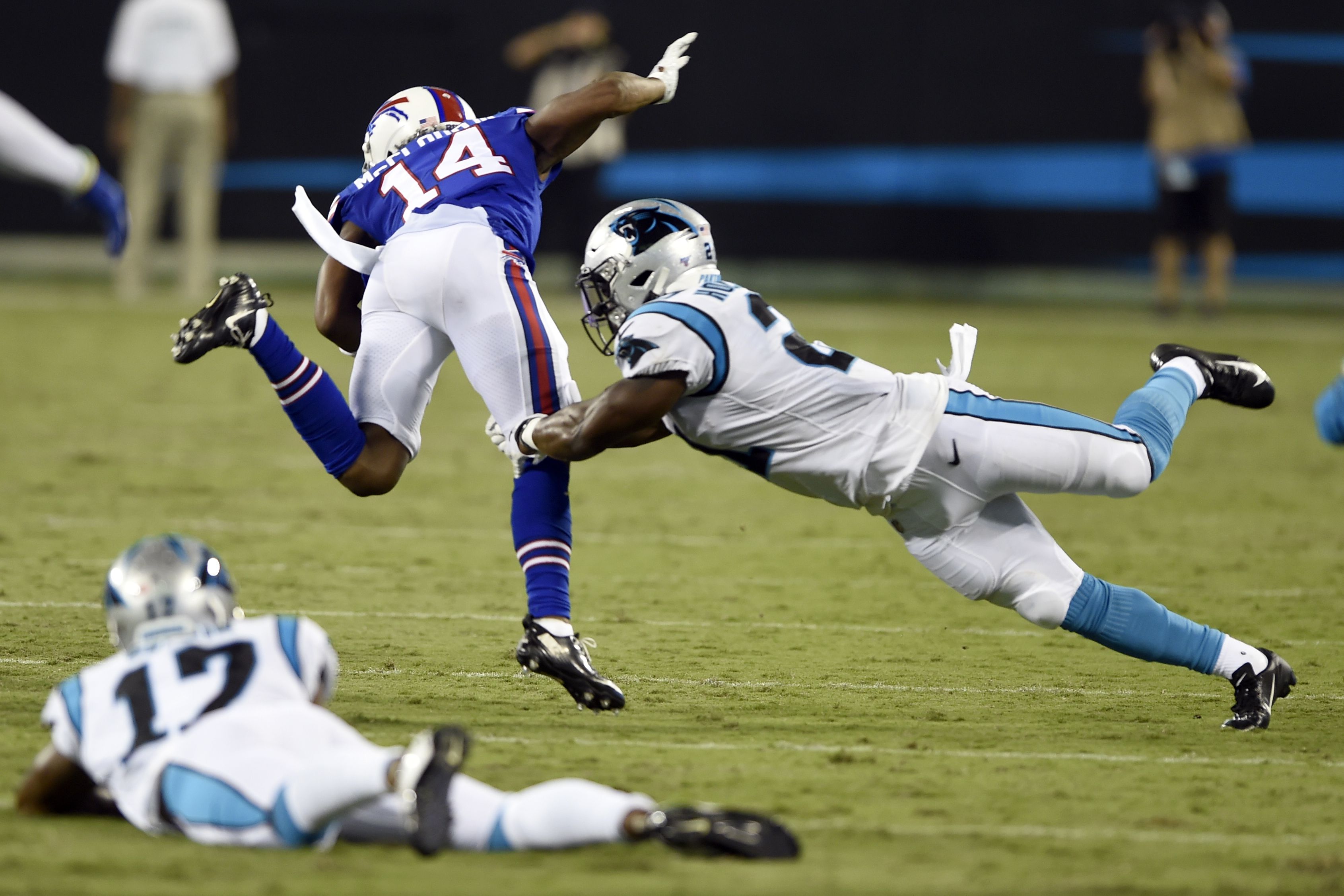 Charlotte, North Carolina, USA. 16th Aug, 2019. Carolina Panthers running  back Christian McCaffrey (22) before the preseason NFL football game  between the Buffalo Bills and the Carolina Panthers on Friday August 16