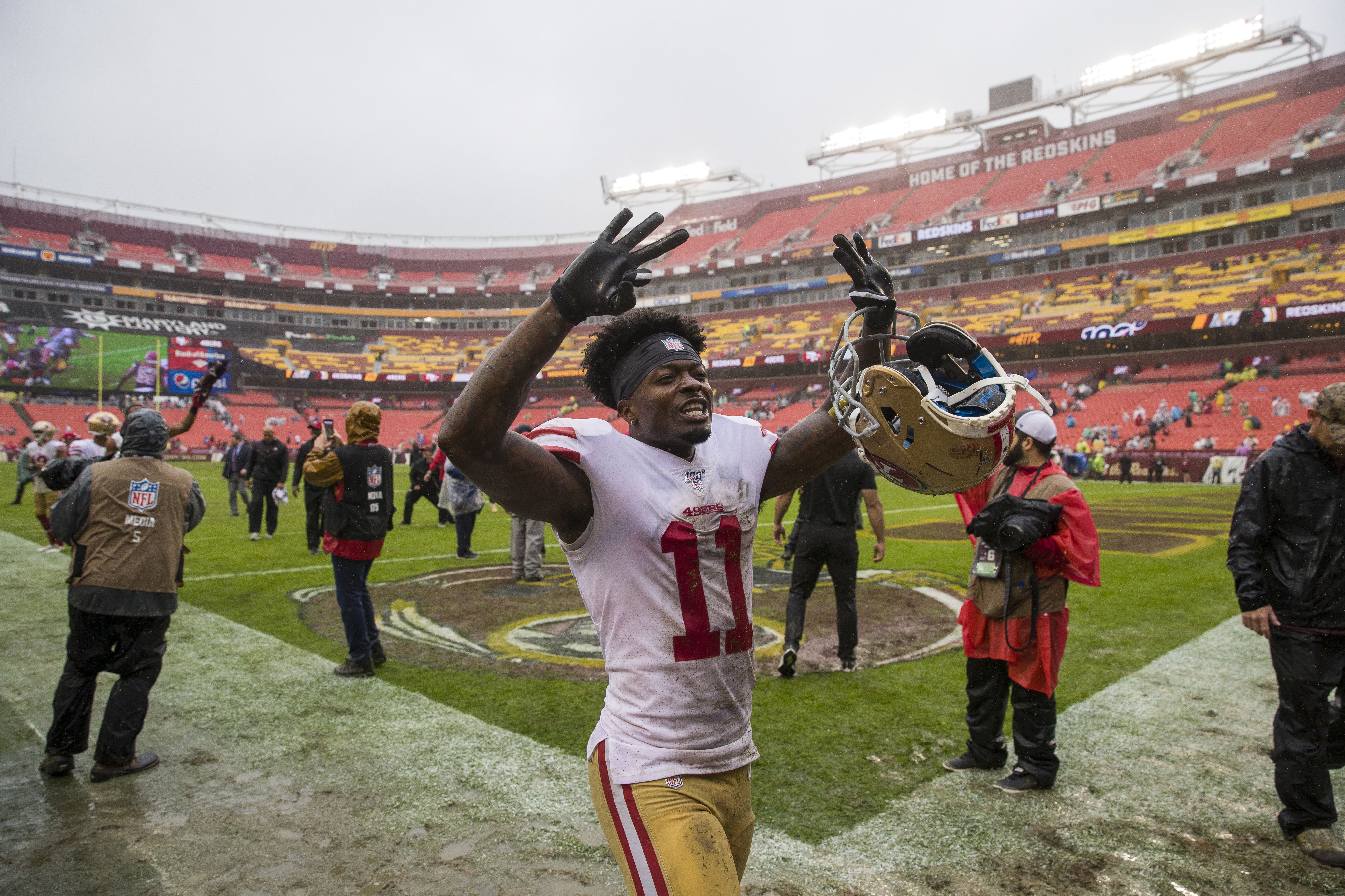 San Francisco 49ers trade receiver Goodwin to Philadelphia Eagles