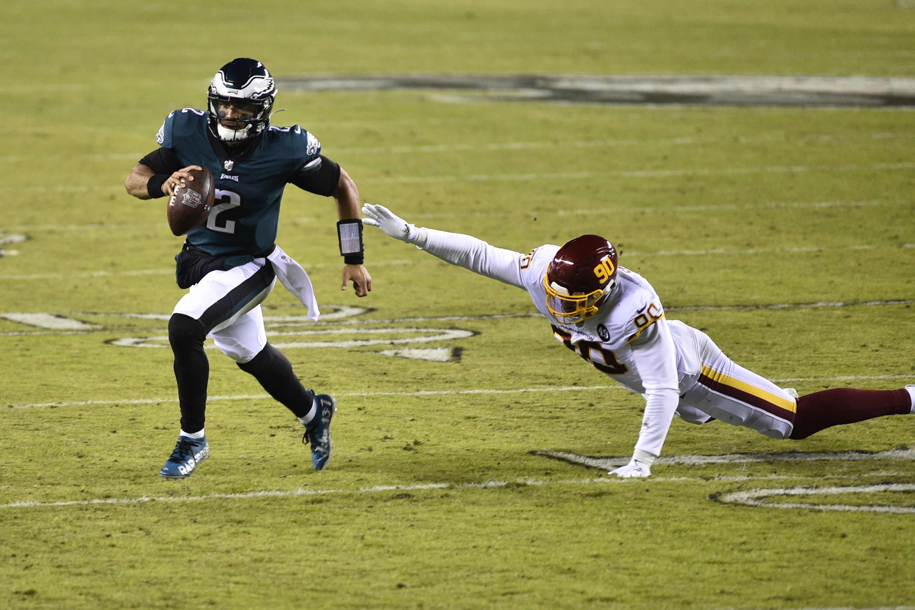 Eagles' Jalen Hurts Unlikely For Week 17
