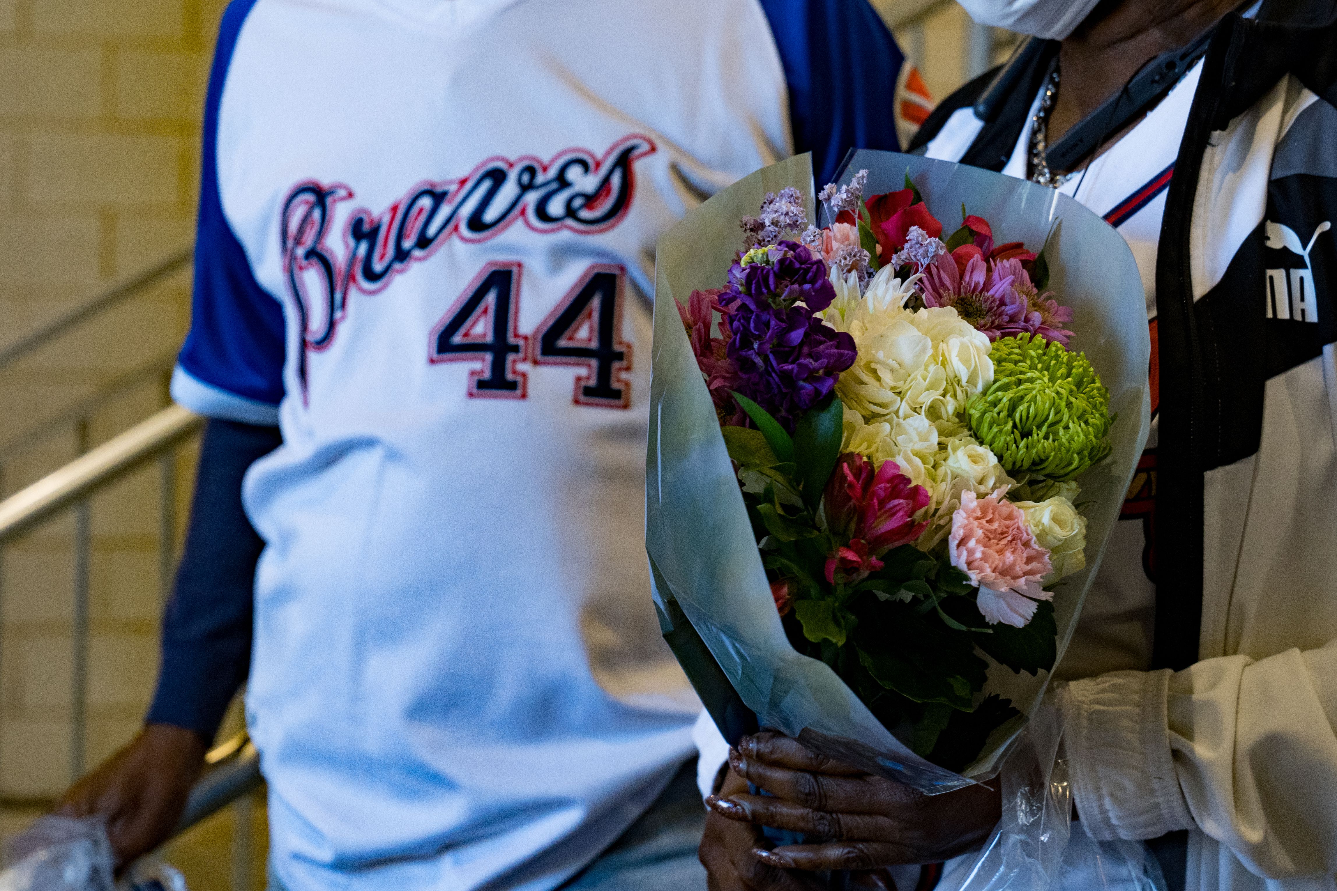 WSB-TV on X: Funeral service for baseball legend Hank Aaron has begun.  Watch special coverage live now on Channel 2:   #For44 #RIPHank #HammerinHank  / X