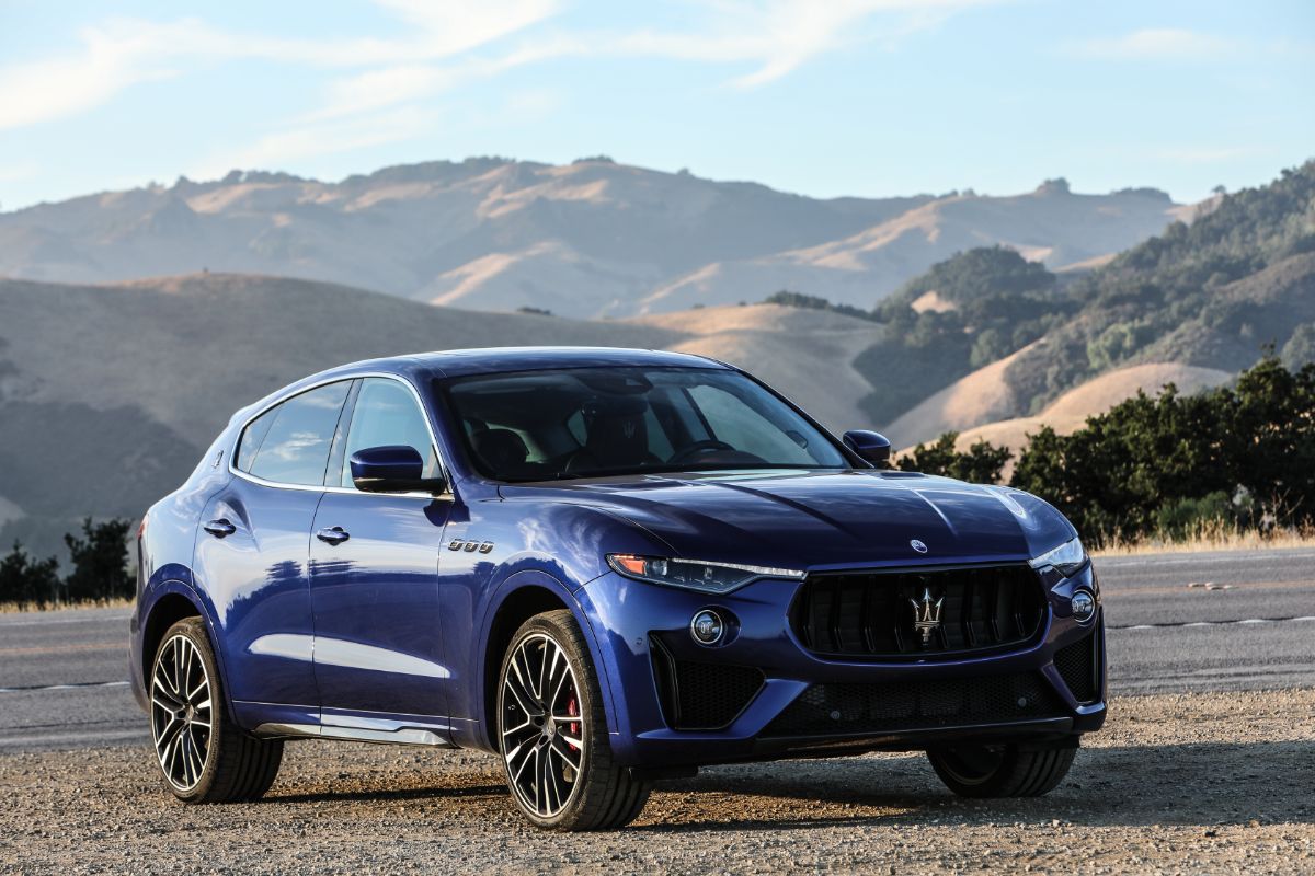 Large-15158-MaseratiLevanteTrofeo.jpg