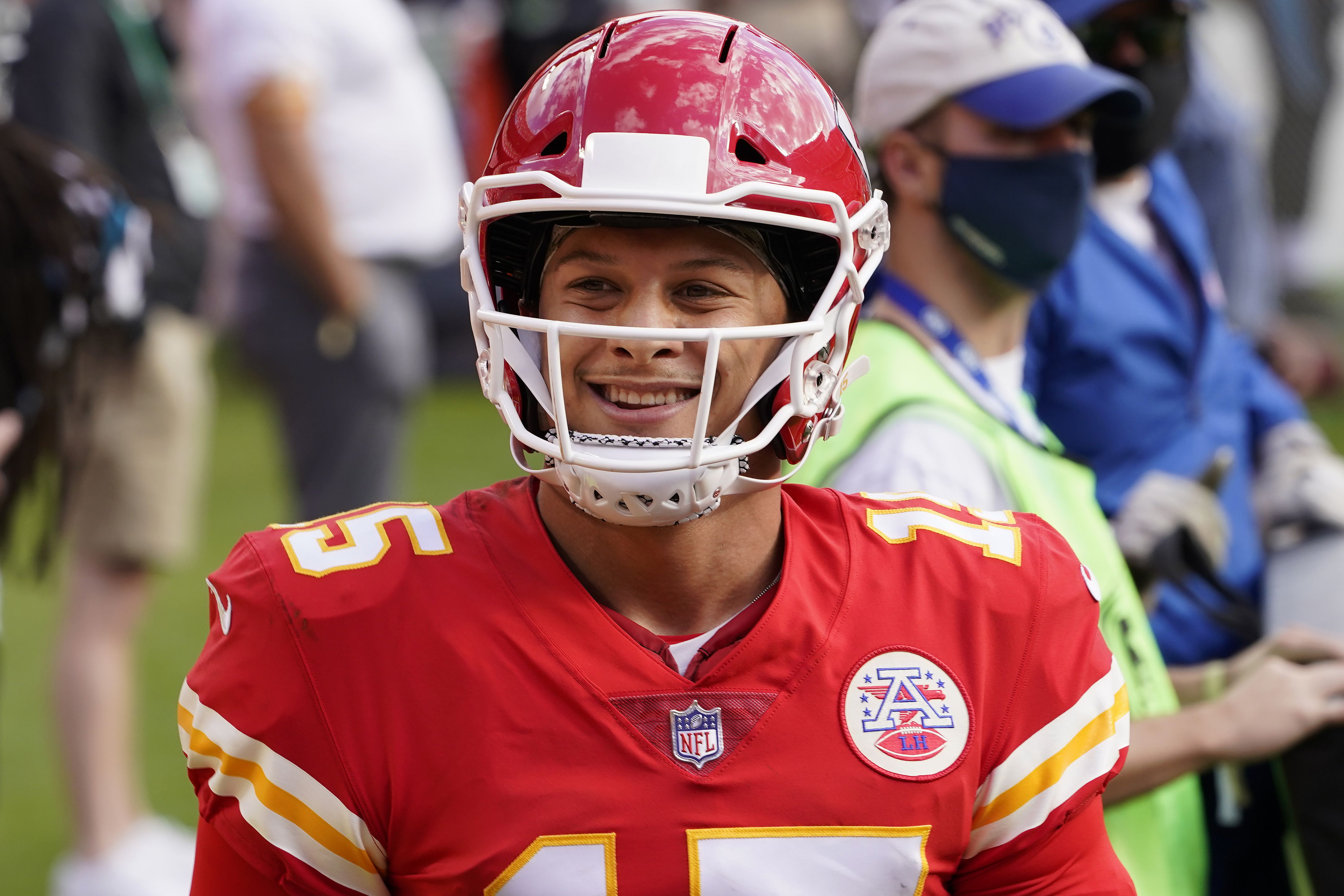 Baltimore Ravens 28-33 Kansas City Chiefs: Patrick Mahomes throws three TDs  in KC win, NFL News