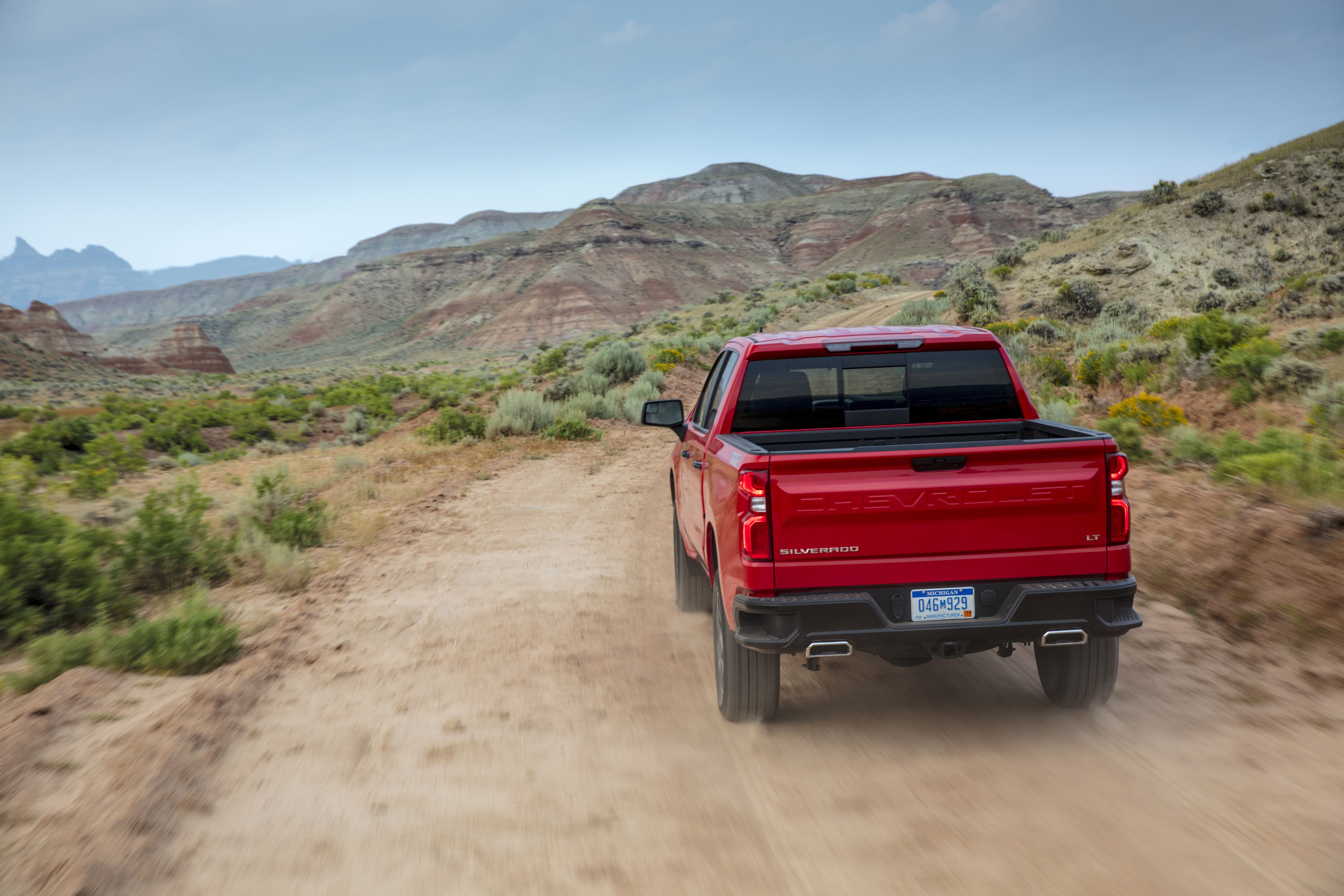 2019-Chevrolet-Silverado-TrailBoss-060.jpg