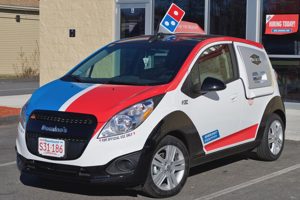 truck climate Marxism Special delivery! New York Daily News Autos drives the ultimate pizza  delivery vehicle—the Domino's DXP – New York Daily News