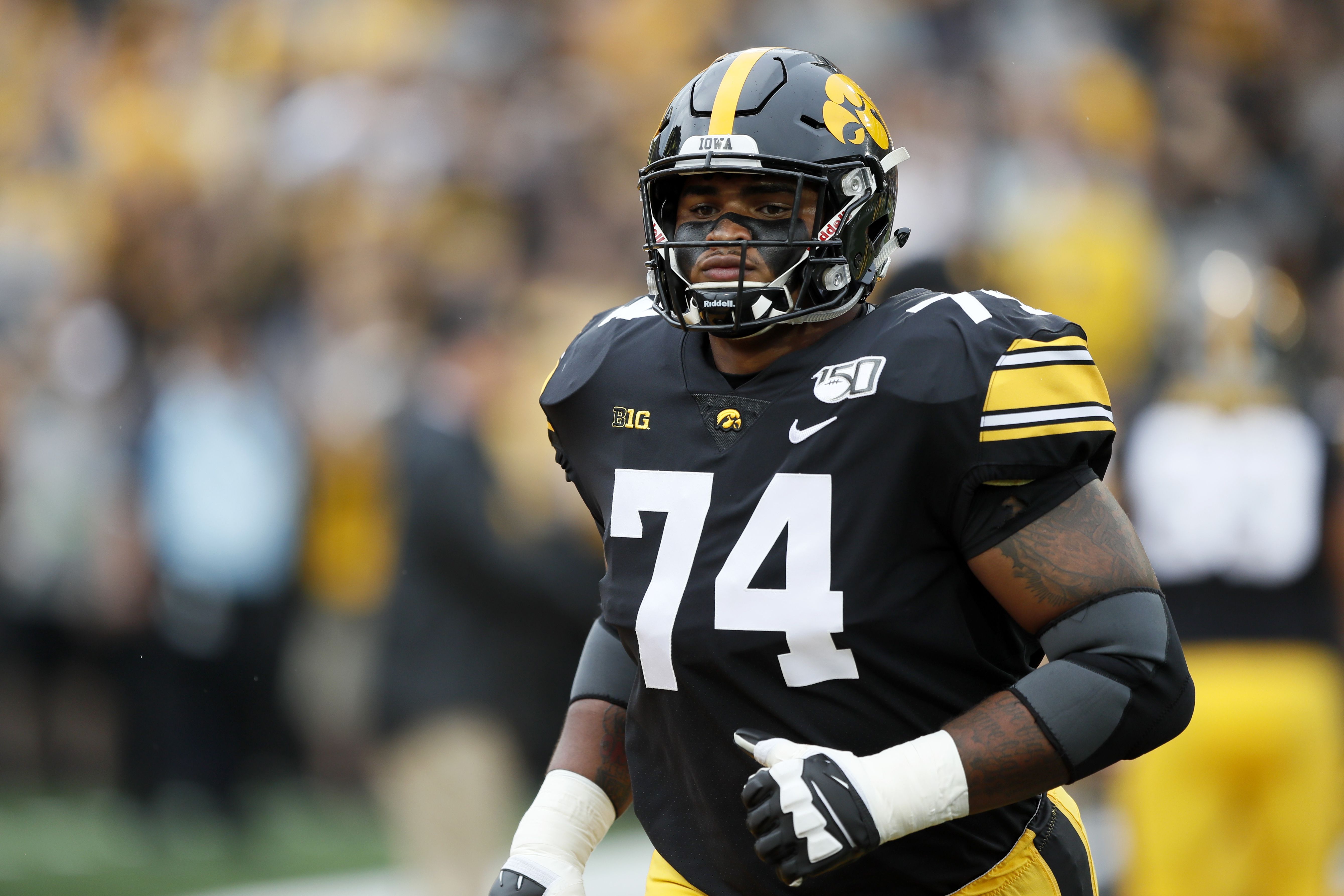 Louisville lineman Mekhi Becton shows off athleticism at NFL combine