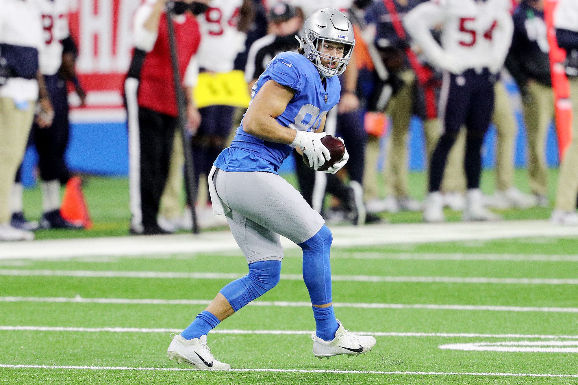 NFL Week 4 Thursday Night Football Showdown Playbook: Detroit Lions vs.  Green Bay Packers DFS Picks