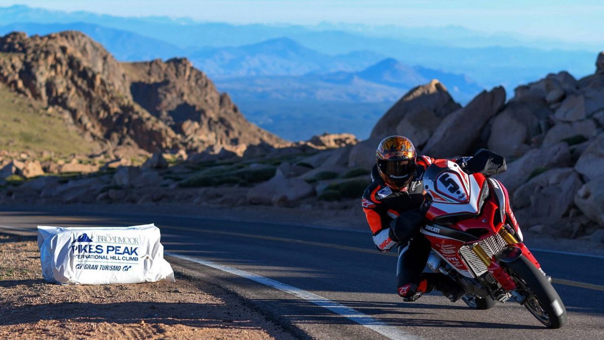 ducati-vence-la-pikes-peak-2018