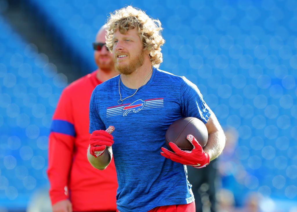 AP Source: Buffalo Bills grant WR Cole Beasley permission to seek