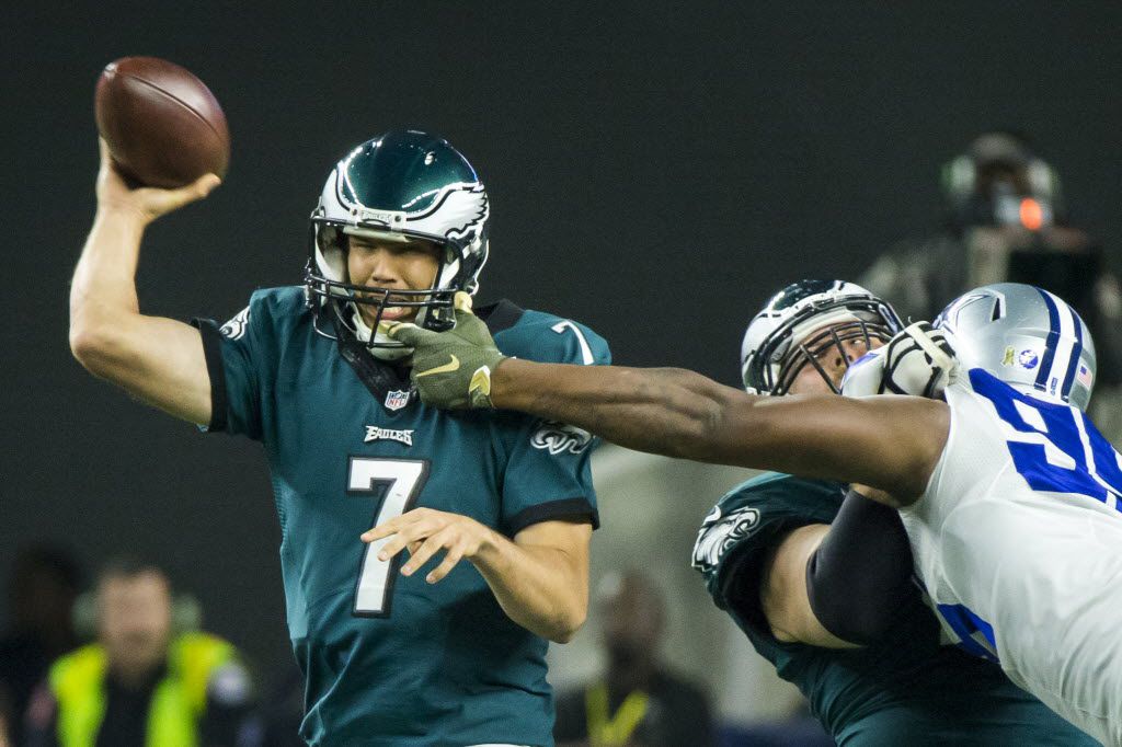 Philadelphia Eagles trade quarterback Sam Bradford to Minnesota Vikings, NFL