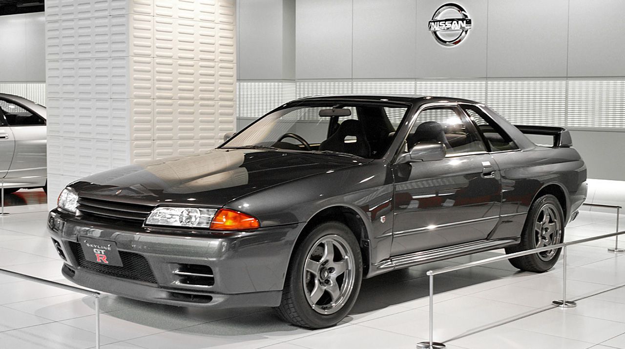 Nissan_Skyline_R32_GT-R_001.jpg