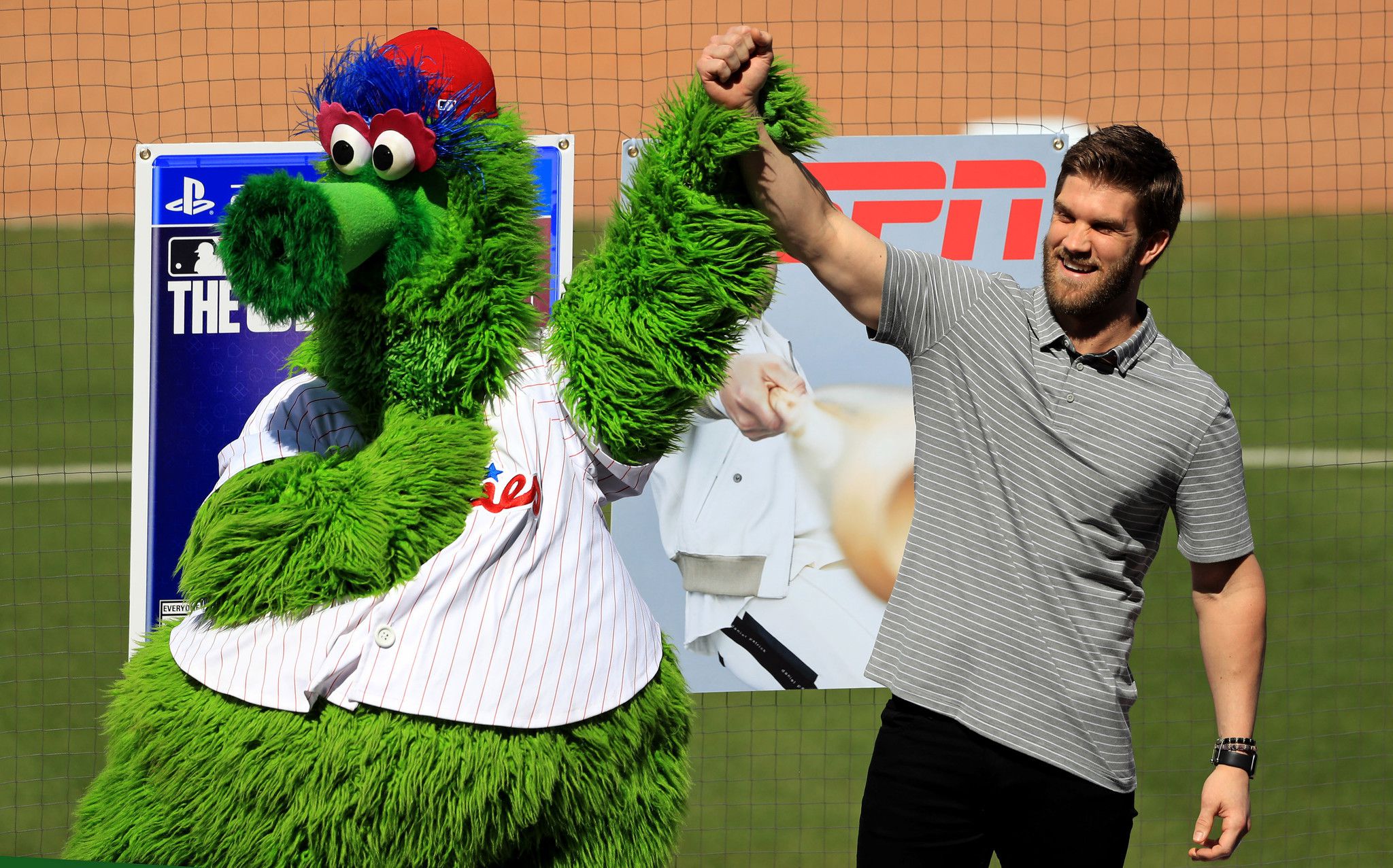 Phillie Phanatic's new look: What do you think?