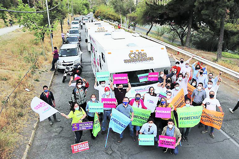 Caravana en “motorhomes” por el Rechazo.