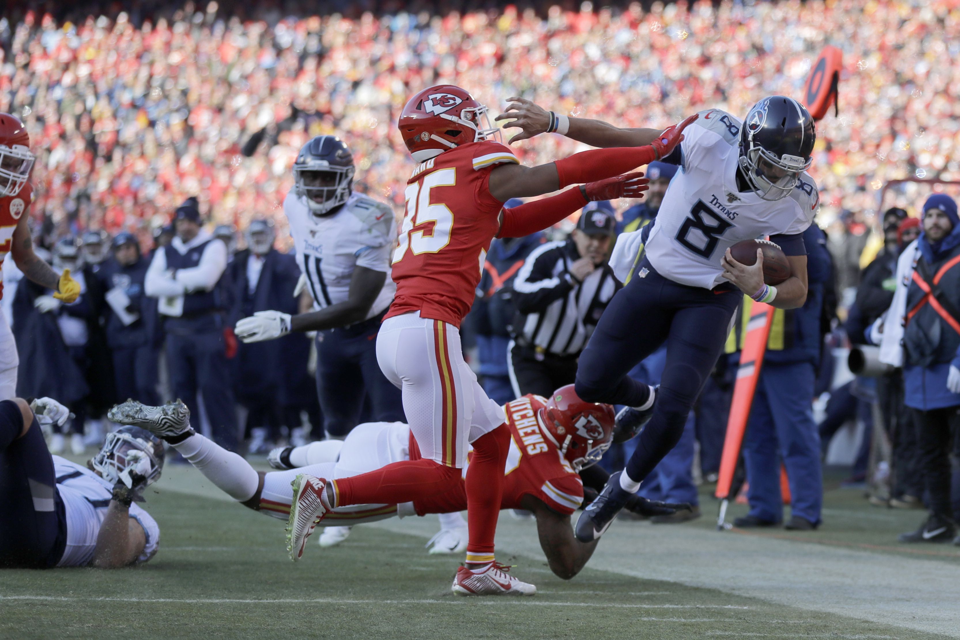 Kansas City Chiefs beat Tennessee Titans 35-24 for their first trip to  Super Bowl in 50 years