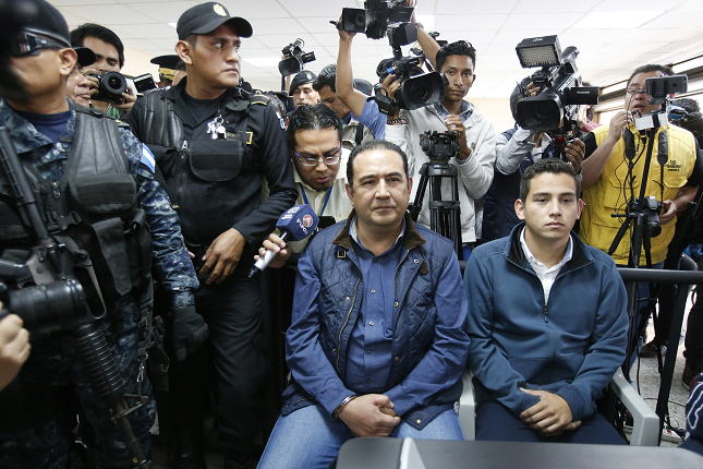 samuel-morales-hermano-del-presidente-de-guatemala-jimmmy-morales-y-jose-manuel-morales-marroquin-hijo-del-mandatario-detenidos-por-un-caso-de-corrupcion-ap