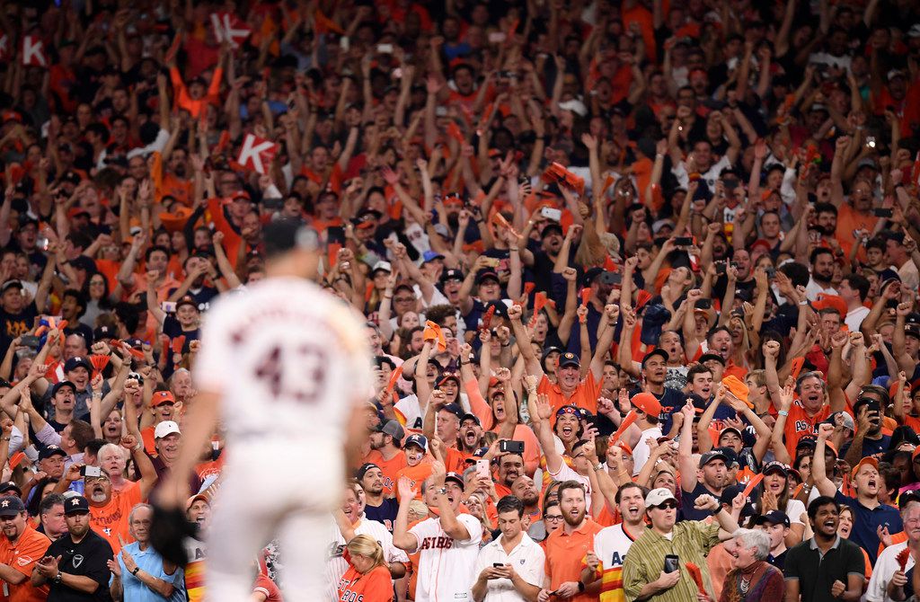 How to Cheer Like a Real Astros Fan