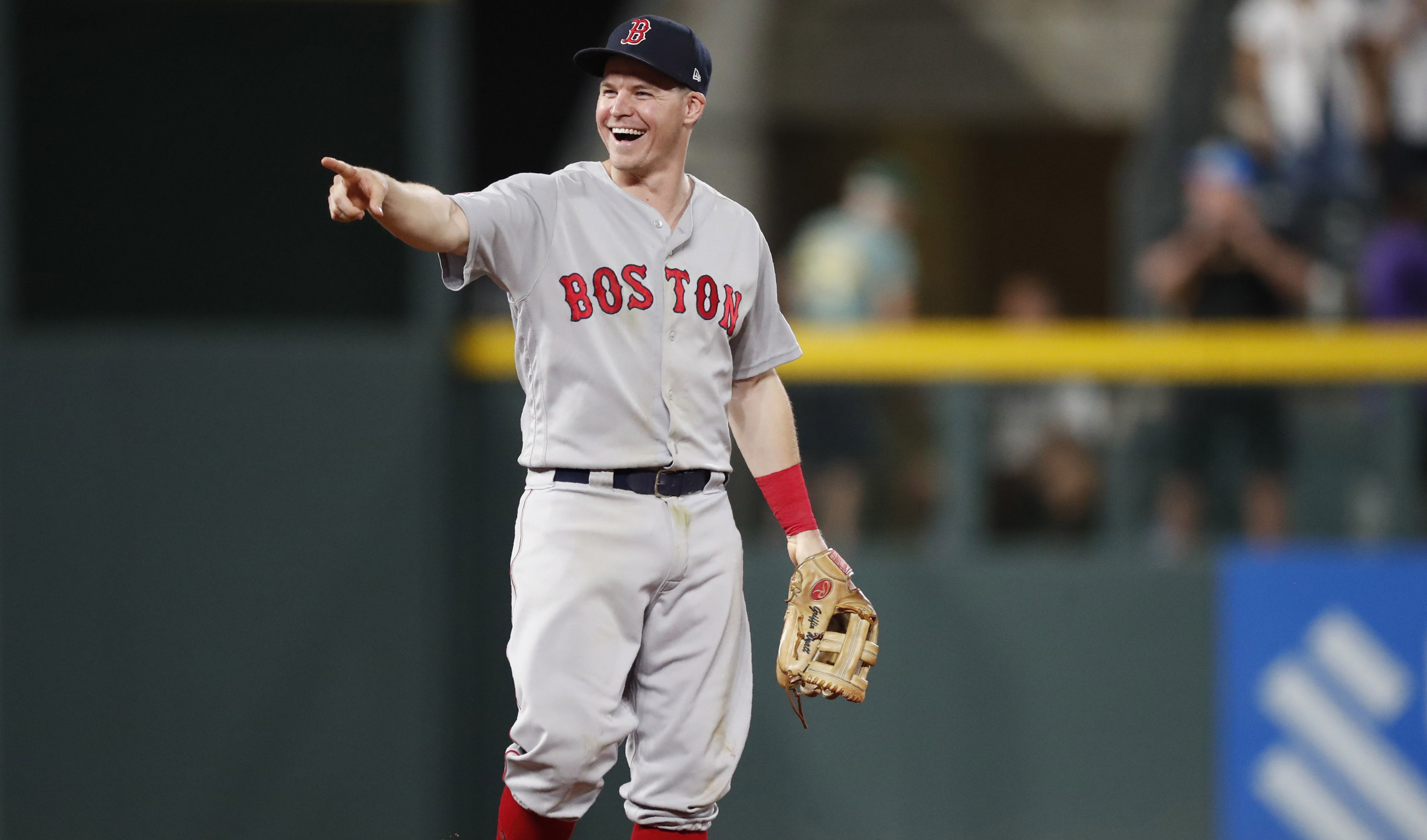 Nationals sign Brock Holt to 1-year deal