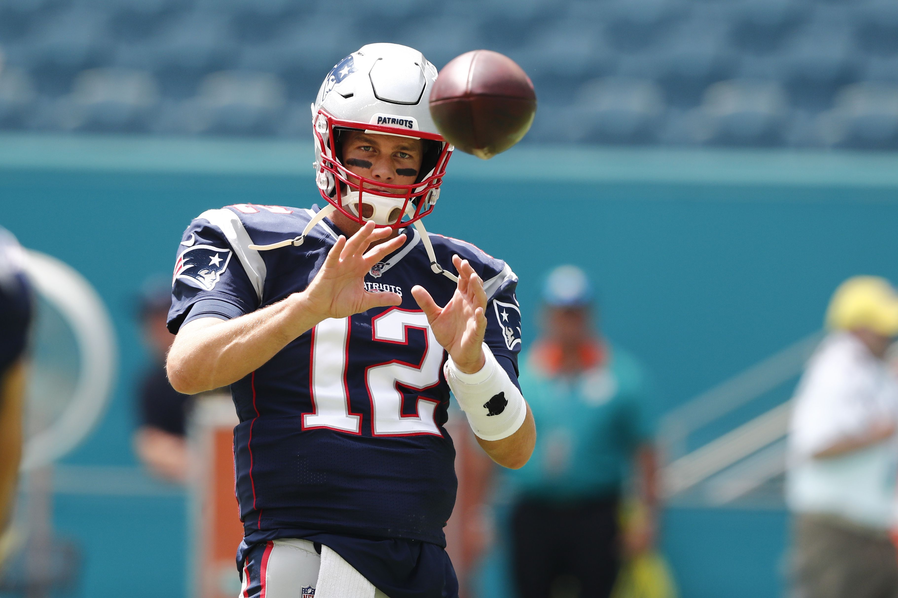 NFL - FINAL: Miami Dolphins over the Patriots in Week 18! #NEvsMIA