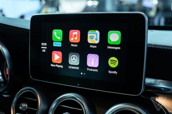 Apple-CarPlay-3-600x400.jpg