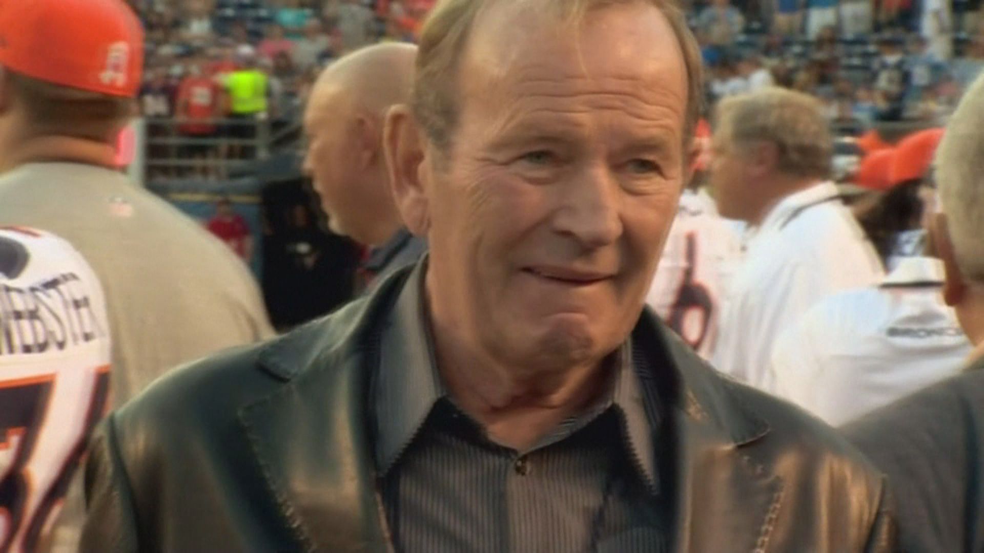 Pat Bowlen, Champ Bailey officially join Pro Football Hall of Fame – Canon  City Daily Record