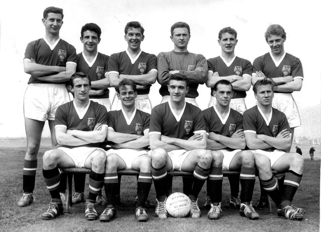 p036-manchester-united-football-team-1958