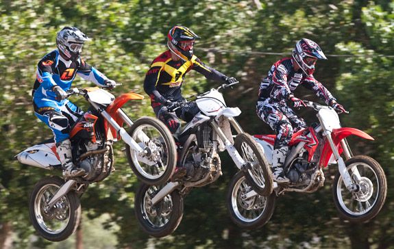 Comparando motos de trilha importadas ( Yamaha wr 250 x ktm 350