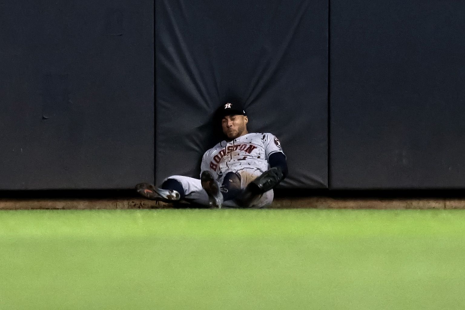 Springer heckled as Astros continue spring boobird swing