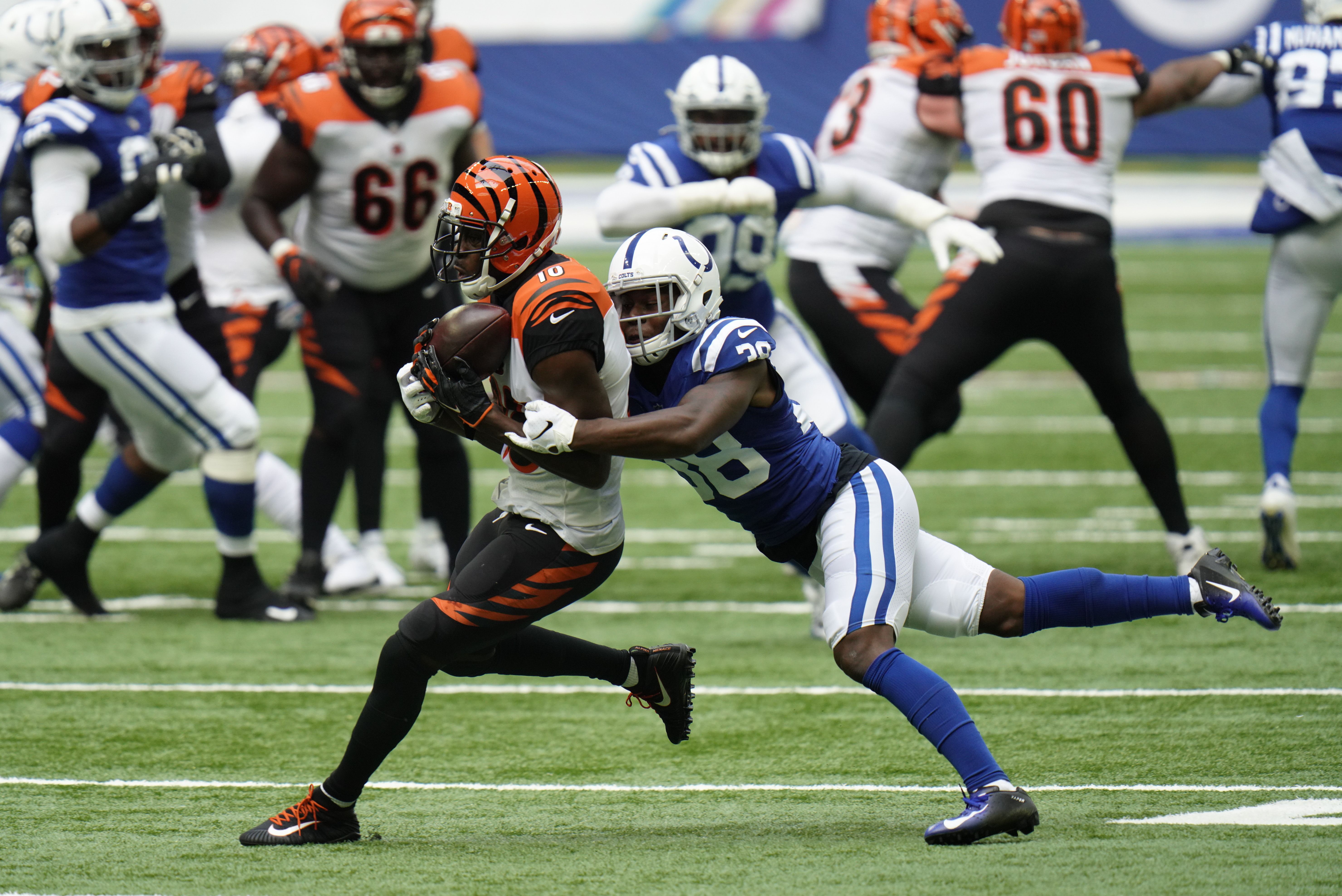 Rivers throw 3 TD passes as Colts rally past Bengals 31-27