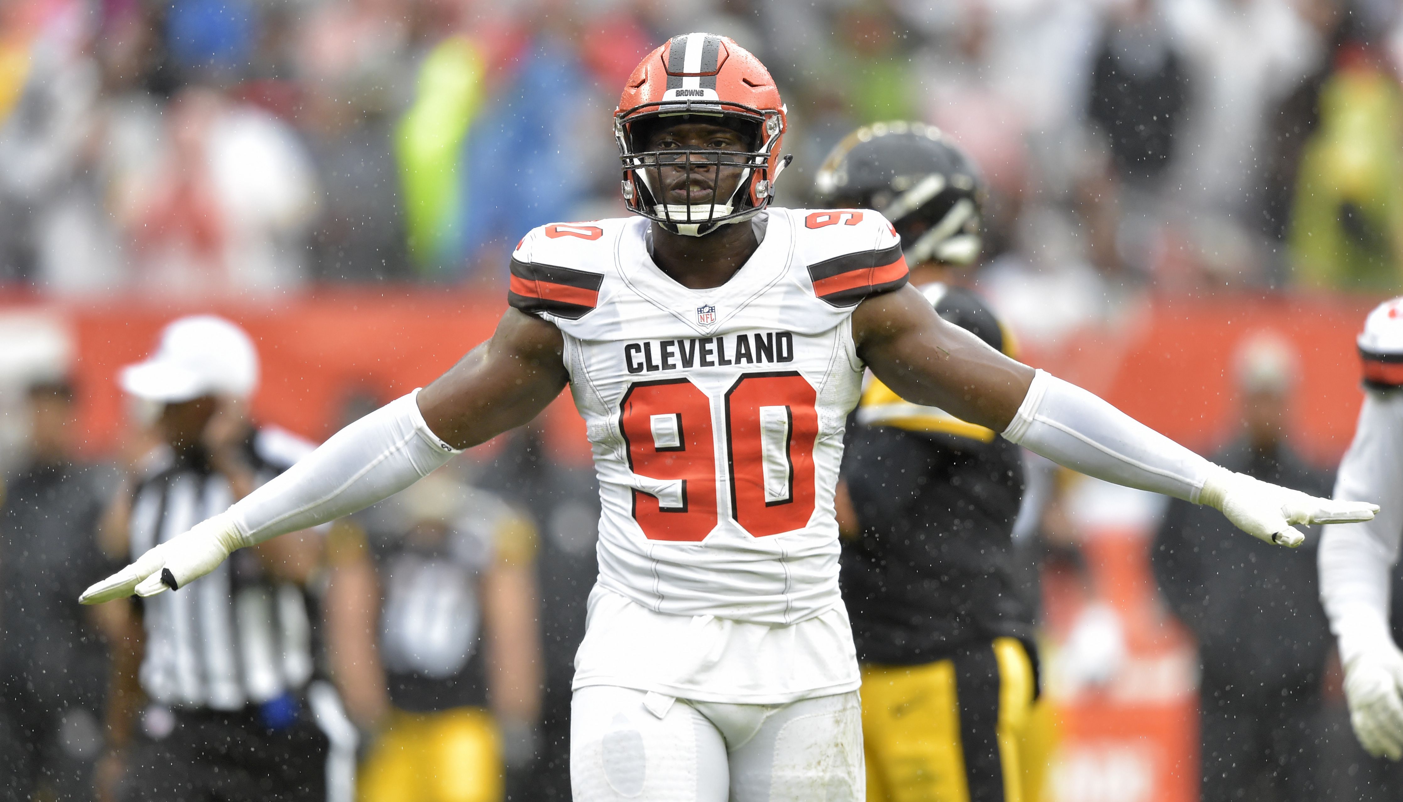 Cleveland Browns trade DE Emmanuel Ogbah to Kansas City Chiefs, NFL News