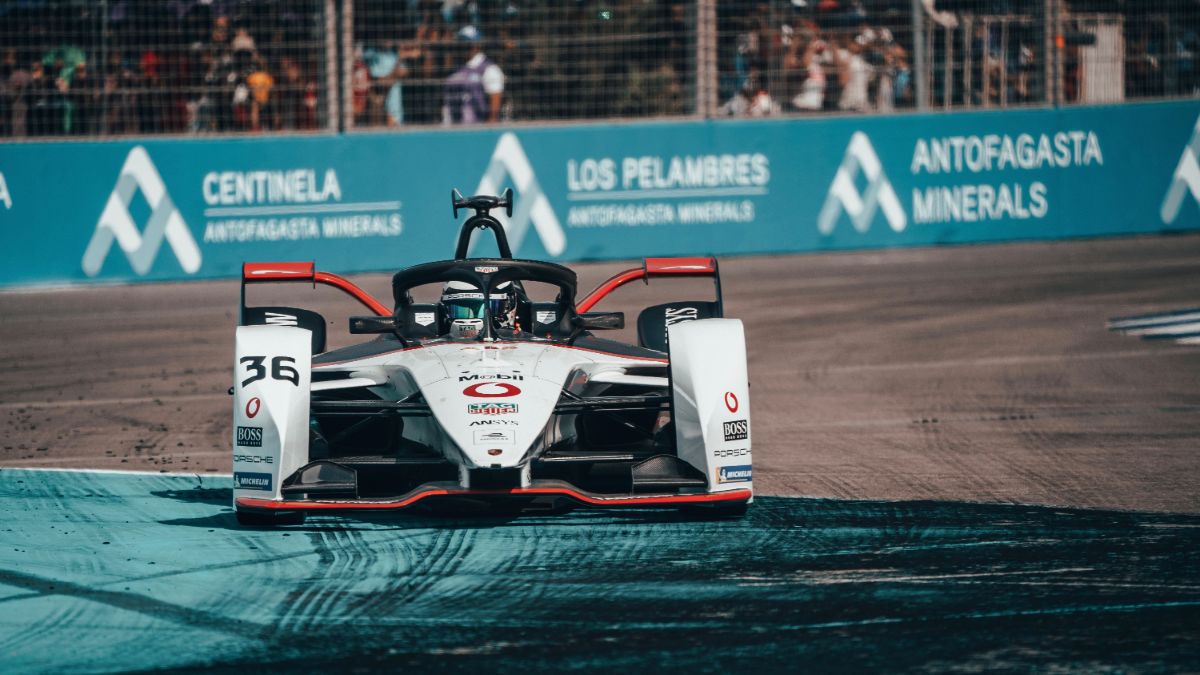 high_andré_lotterer_99x_electric_santiago_e_prix_round_3_of_the_2019_2020_abb_fia_formula_e_championship_2020_porsche_ag-1.jpg