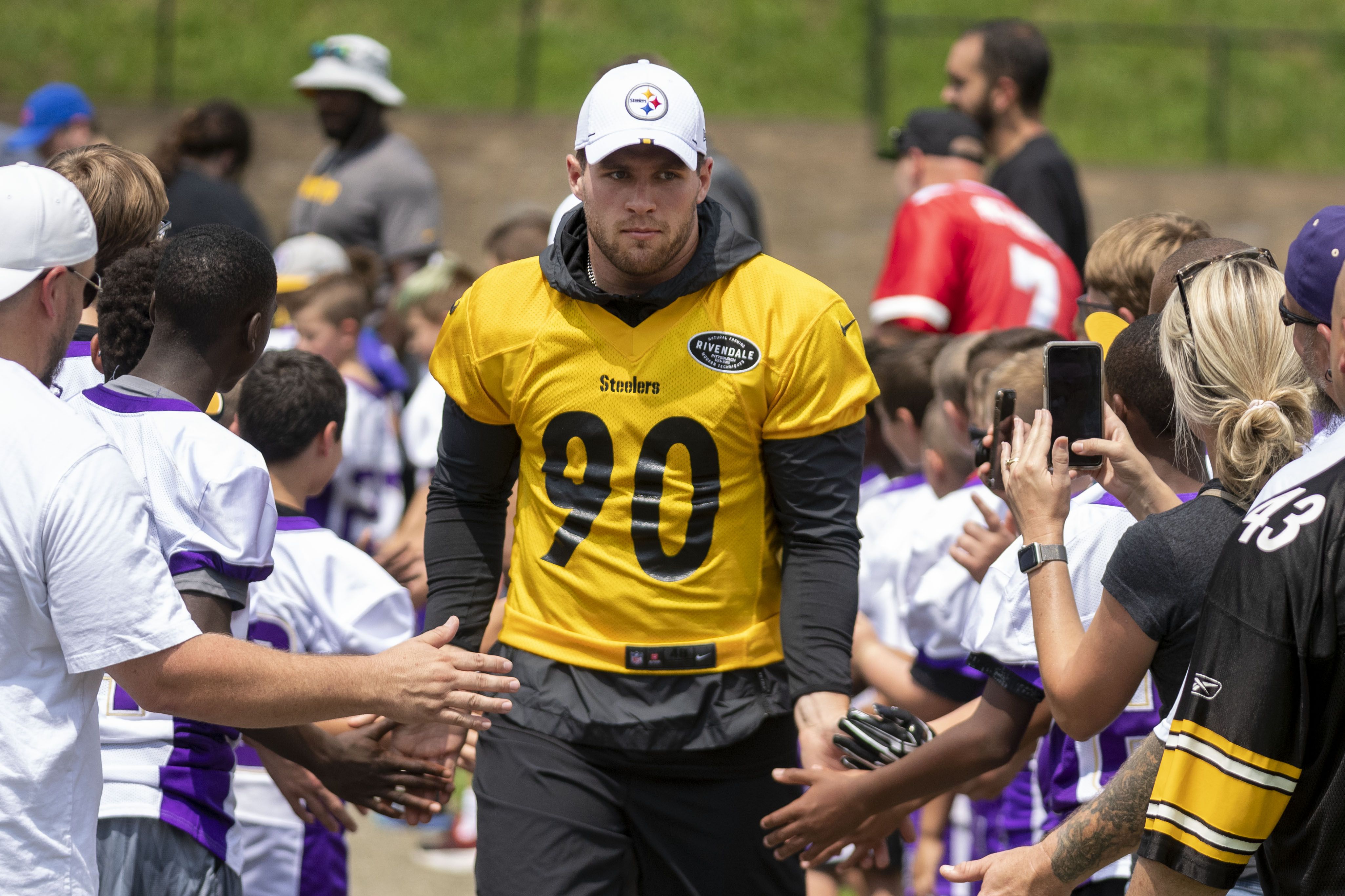 Steelers players dish on what they eat during training camp