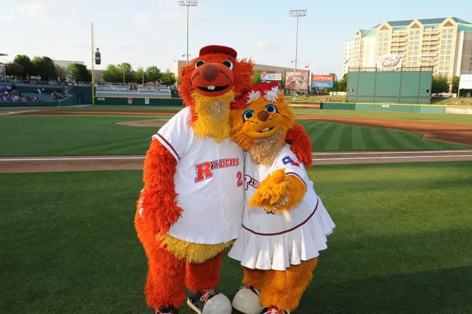 Logo Brands St. Louis Cardinals Inflatable Mascot in the Sports