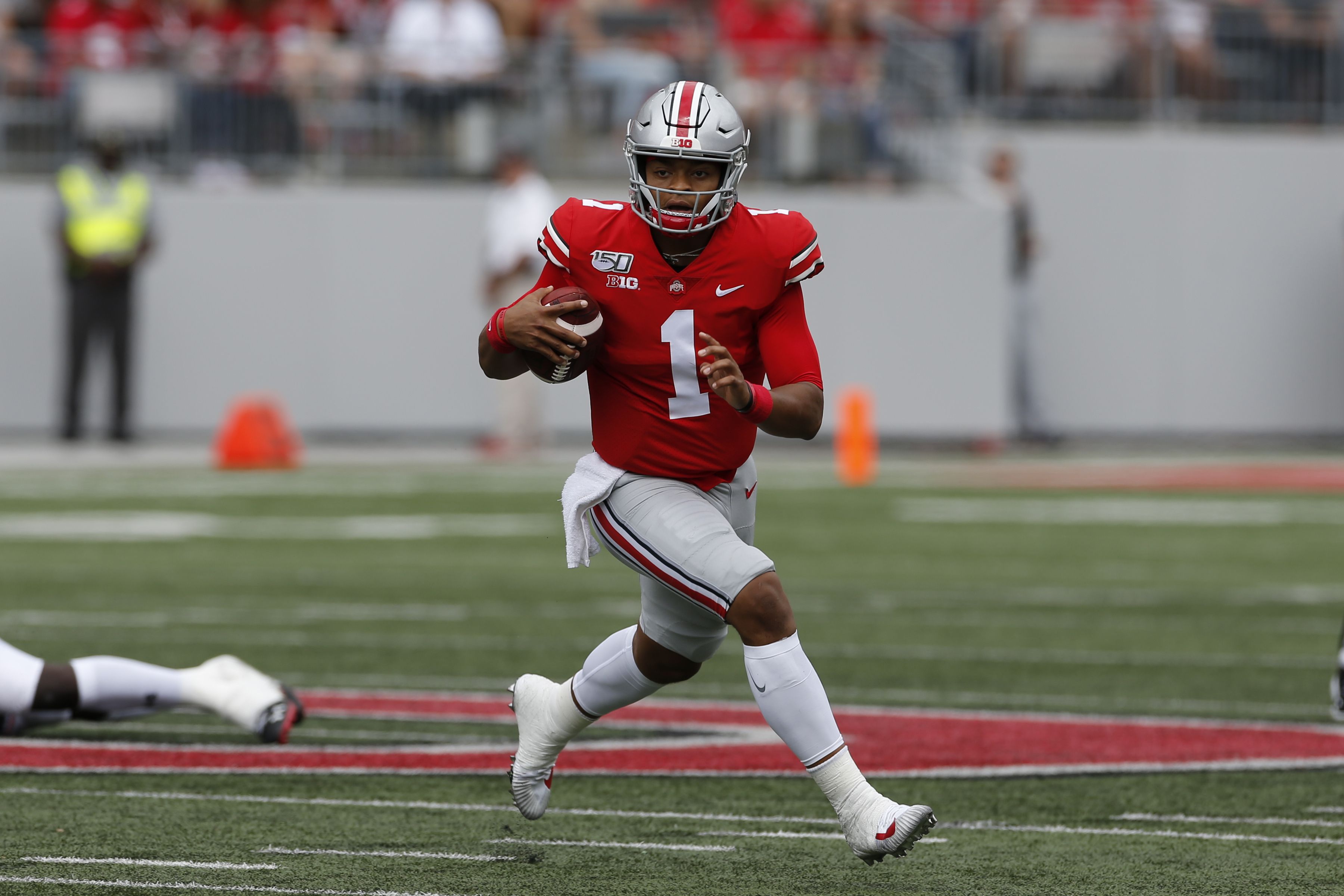 Justin Fields rated as the most accurate quarterback in PFF ratings:  Buckeye Breakfast 