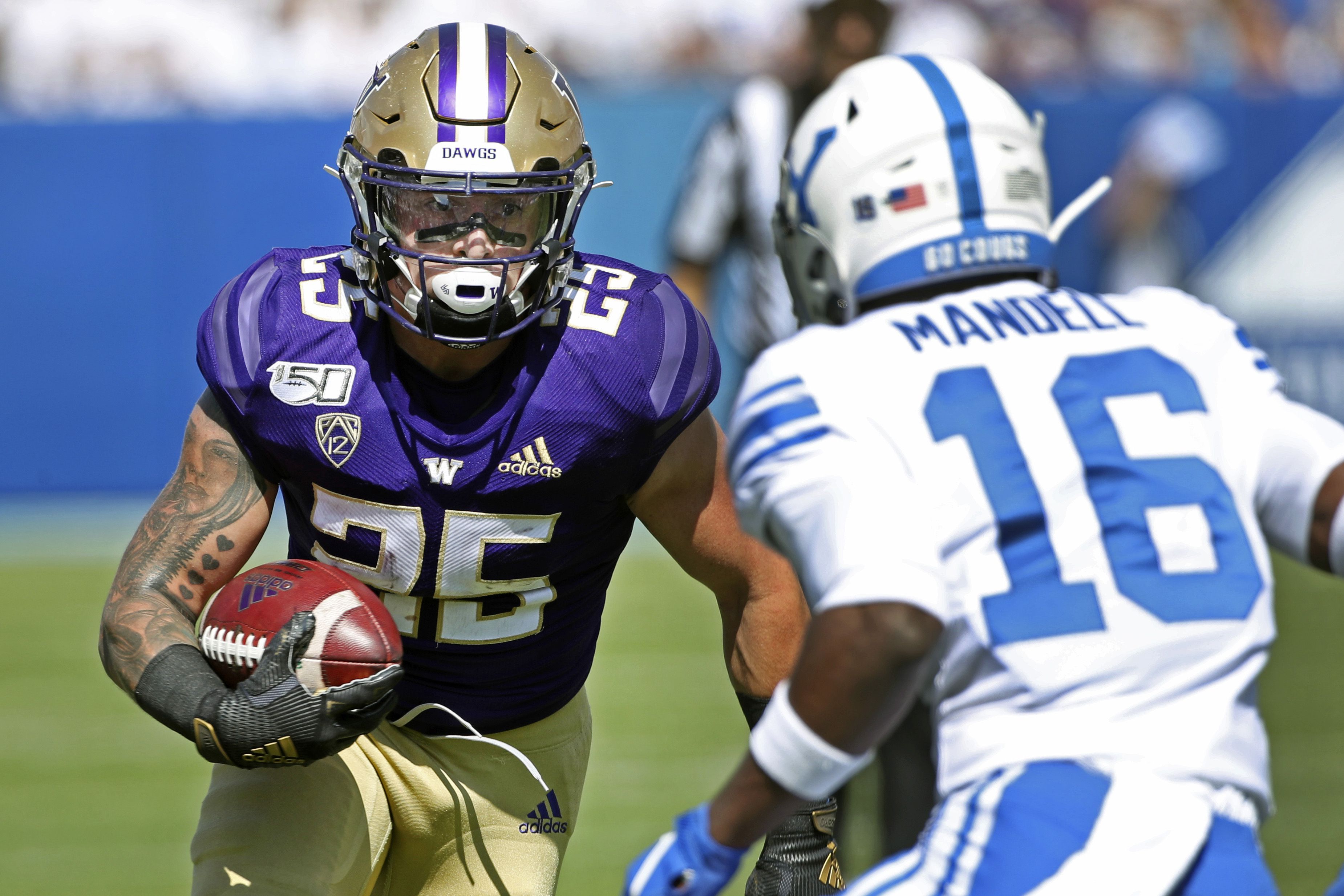 2014 Washington Huskies uniforms whiteout