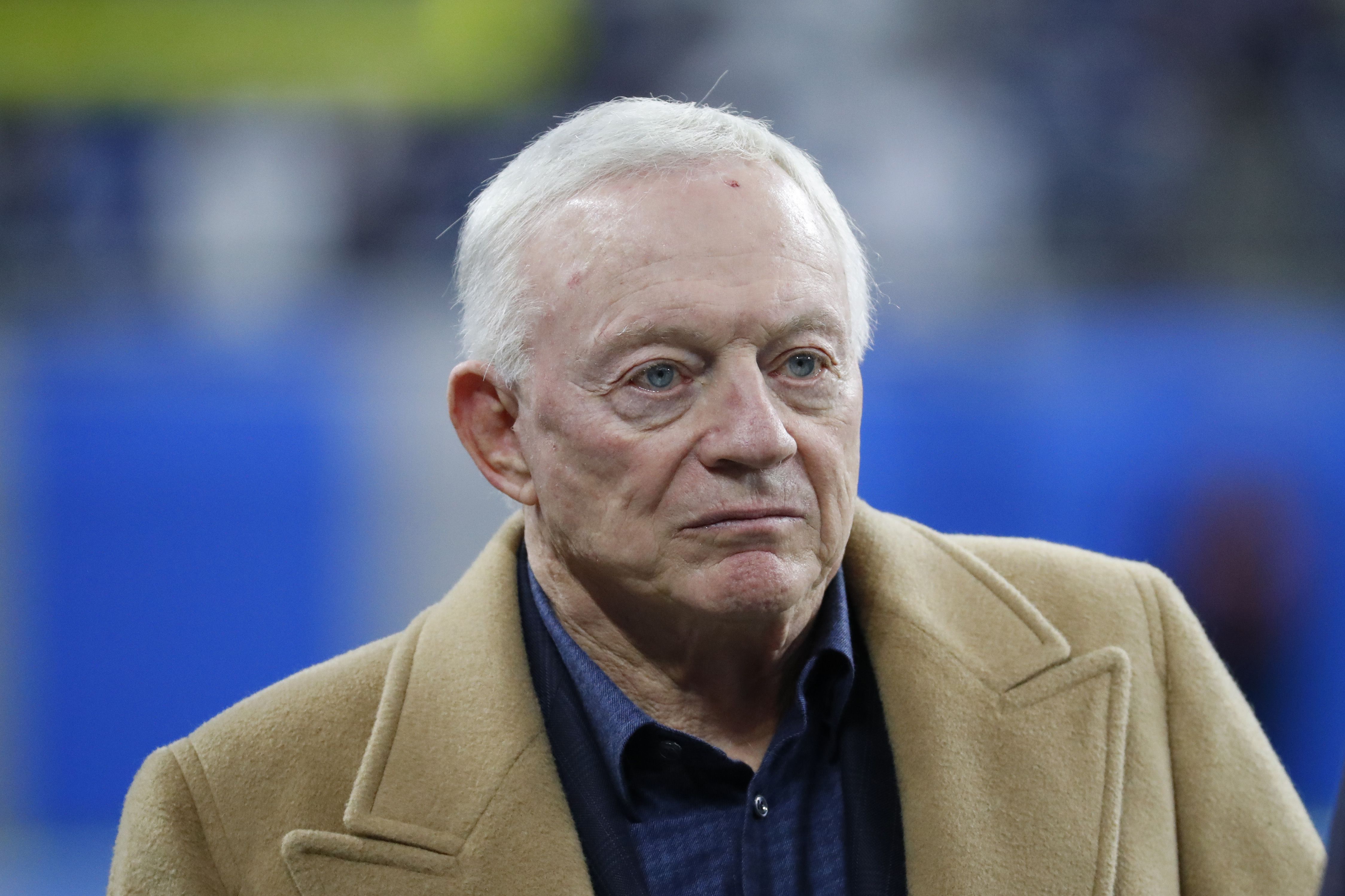 Jerry Jones hints Dak Prescott will remain starter after Romo