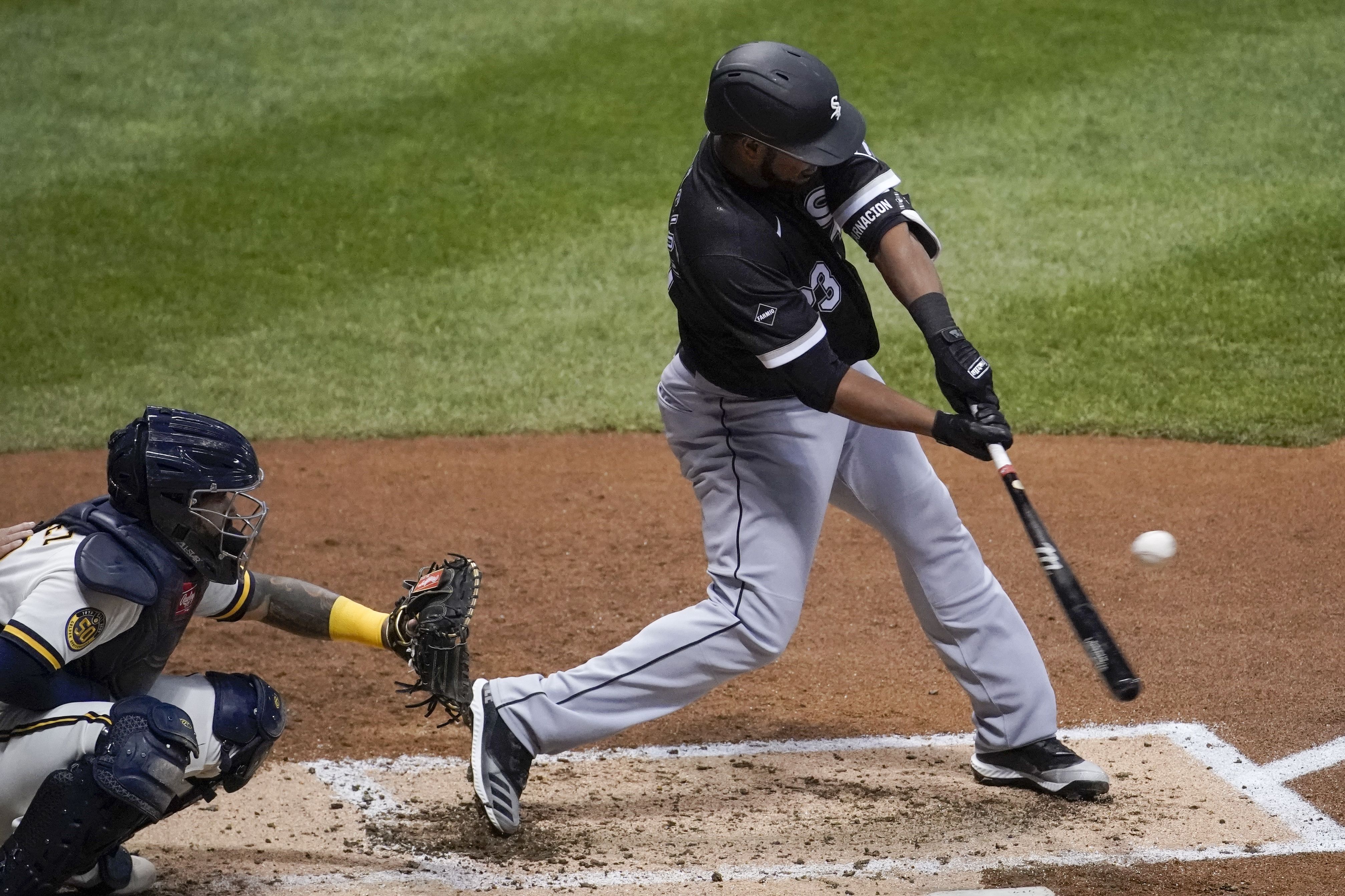 White Sox beat Brewers, and they're getting Eloy Jimenez back