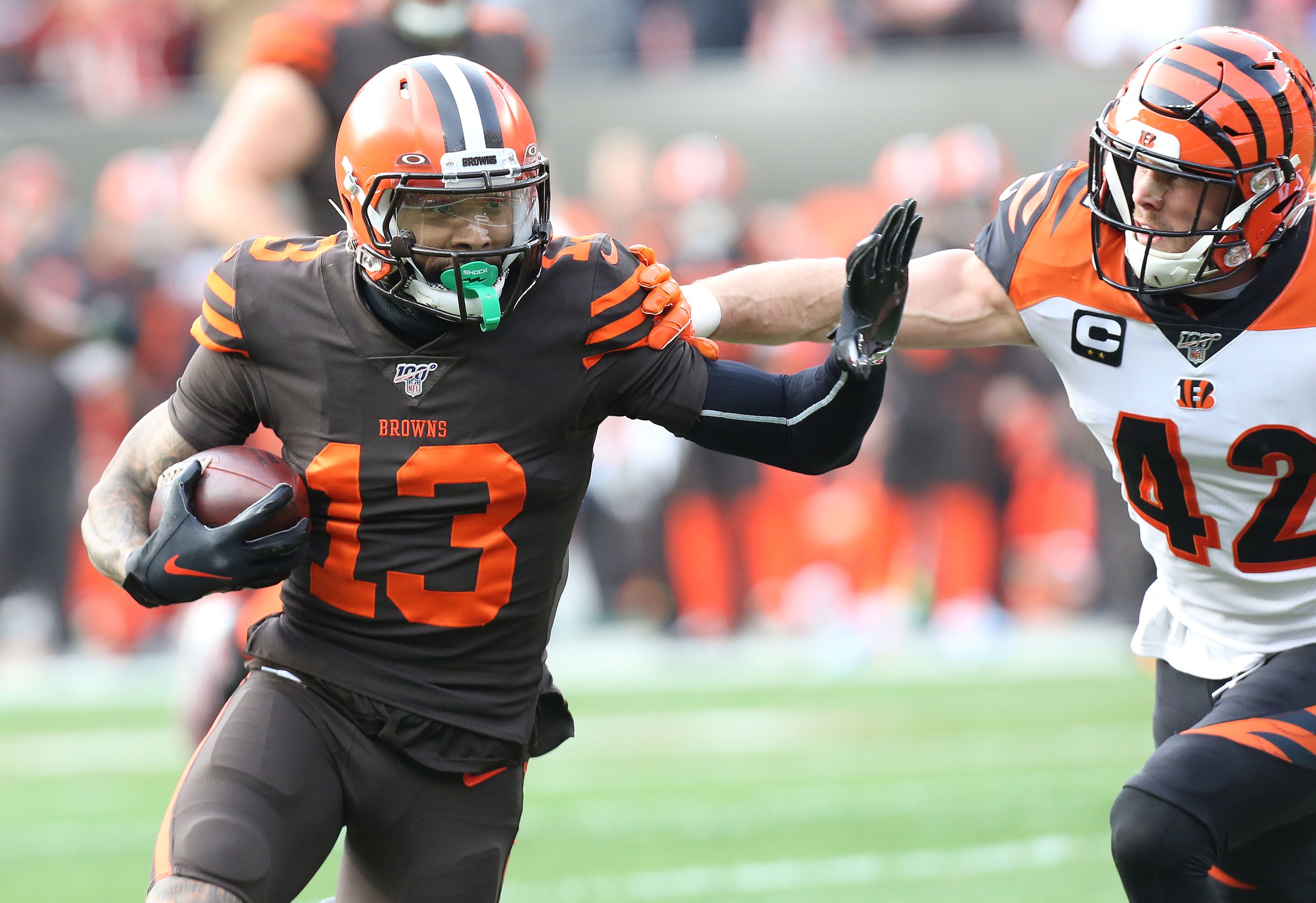 Cleveland Browns: Baker Mayfield raises questions about handling of Odell  Beckham injury - Dawgs By Nature