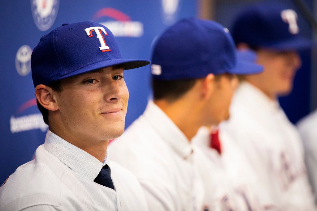 Texas Rangers draft HS pitcher Cole Winn