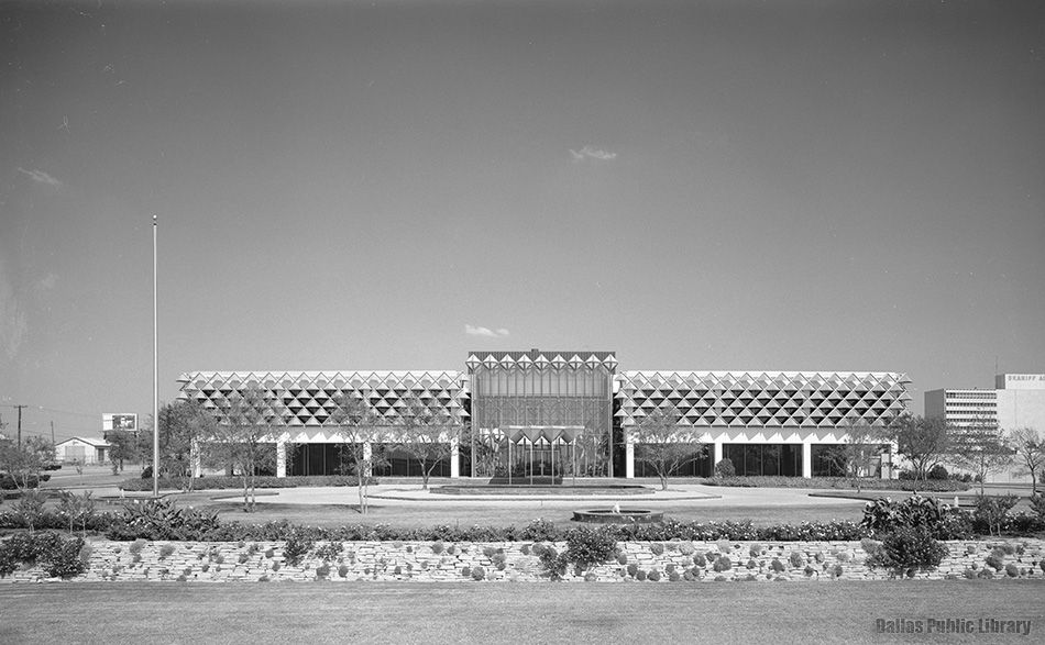 Beautiful Dallas Cowboys Headquarters Office Building Editorial